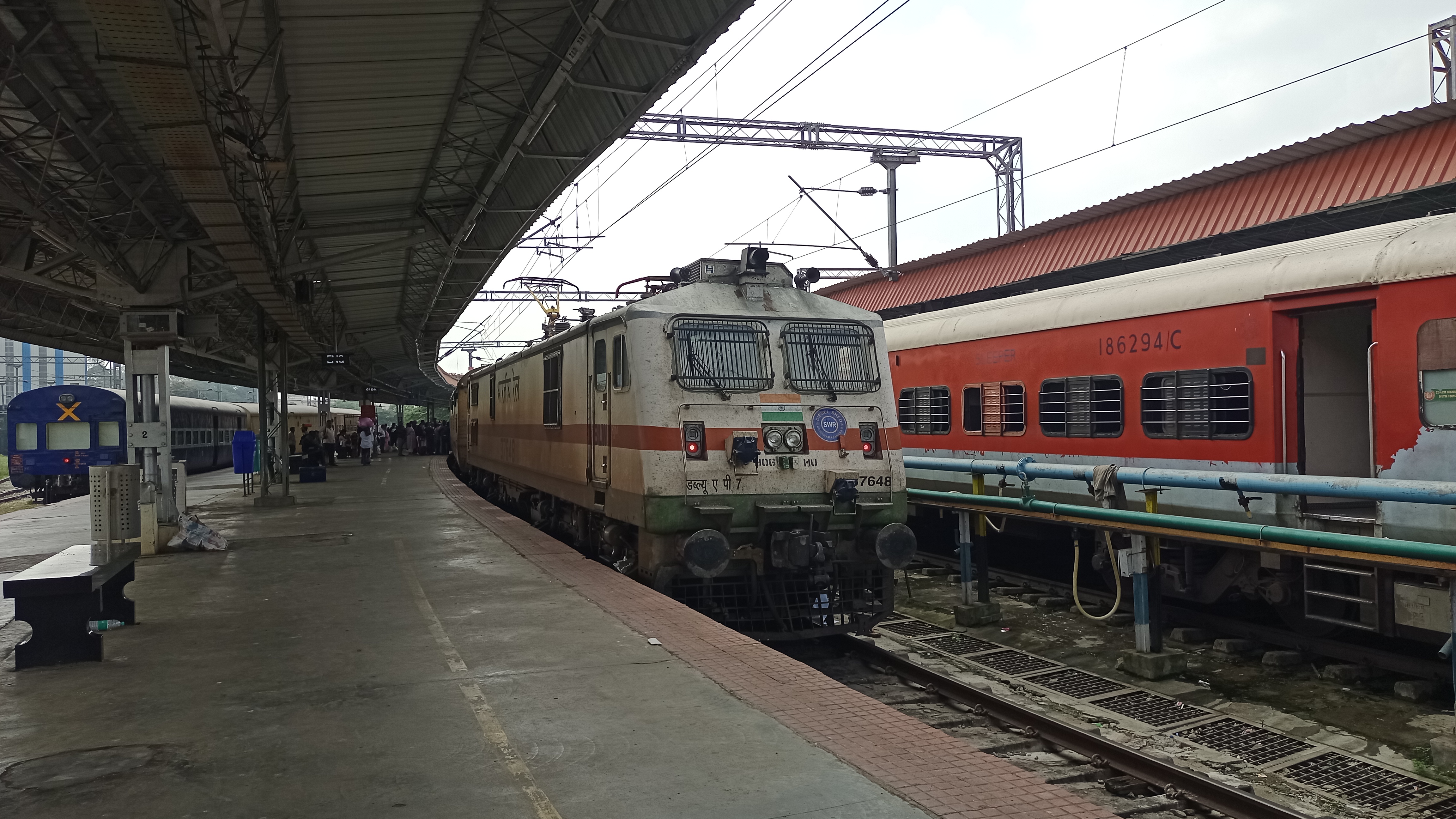 34843 Diamond Harbour - Sealdah Local photo 3