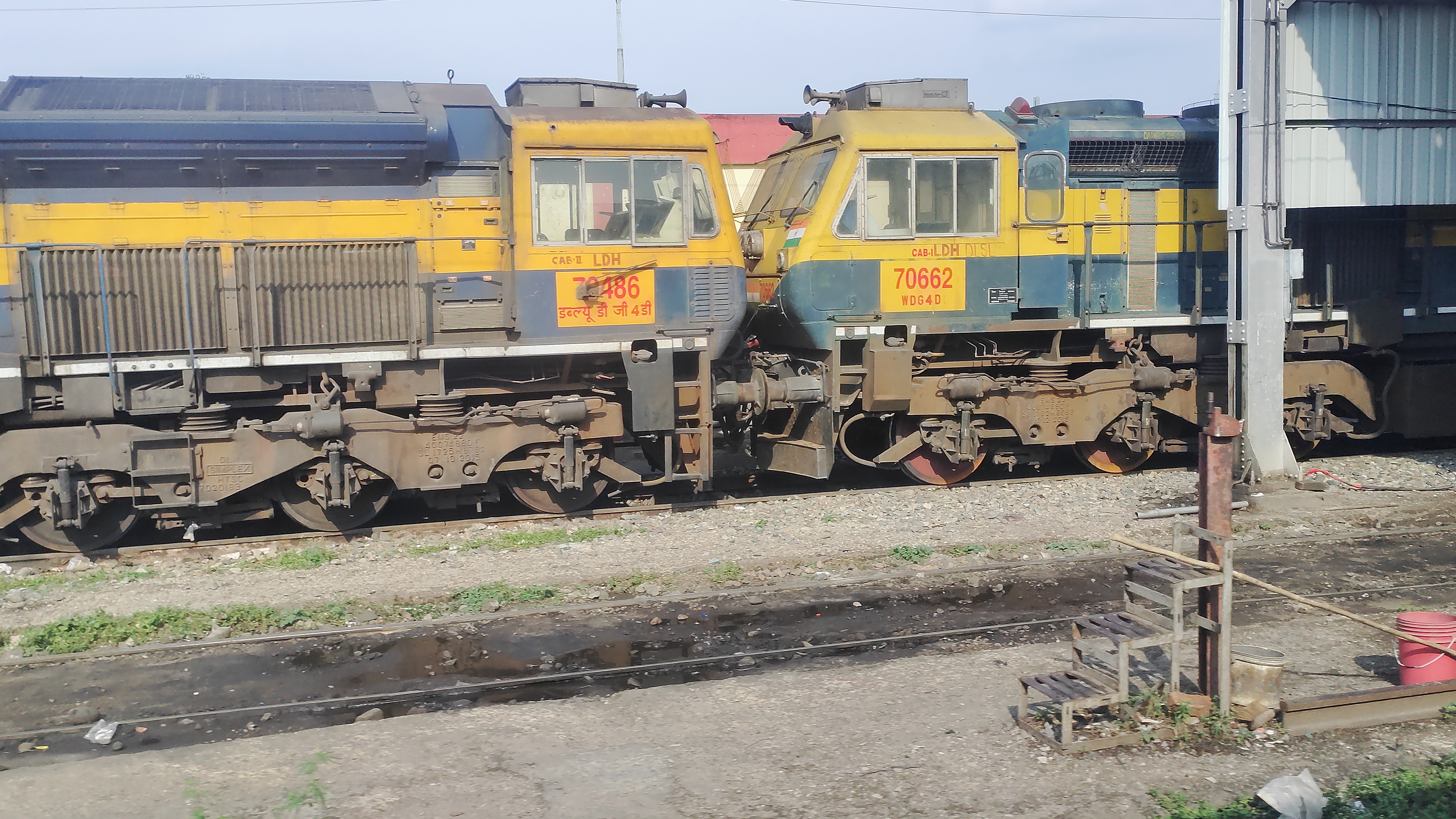 14226 Lucknow - Varanasi Intercity Express (via Ayodhya Cantt.) photo 1