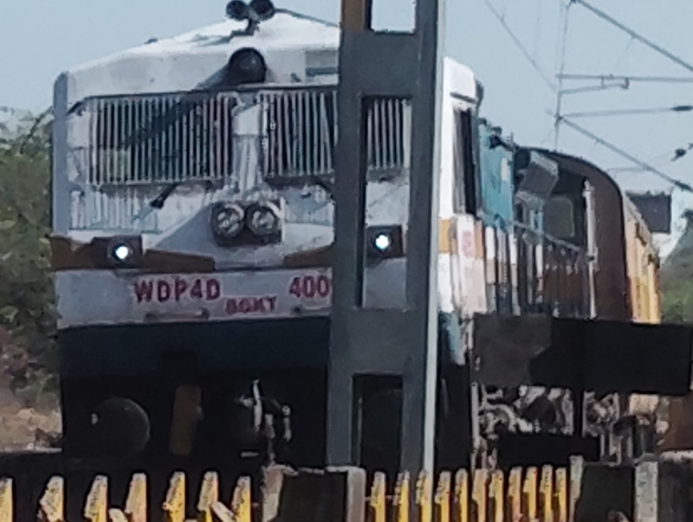 19719 Jaipur - Suratgarh Express photo 4