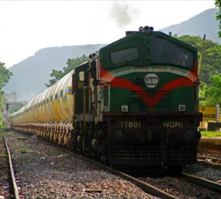 15127 Kashi Vishwanath Express photo 7