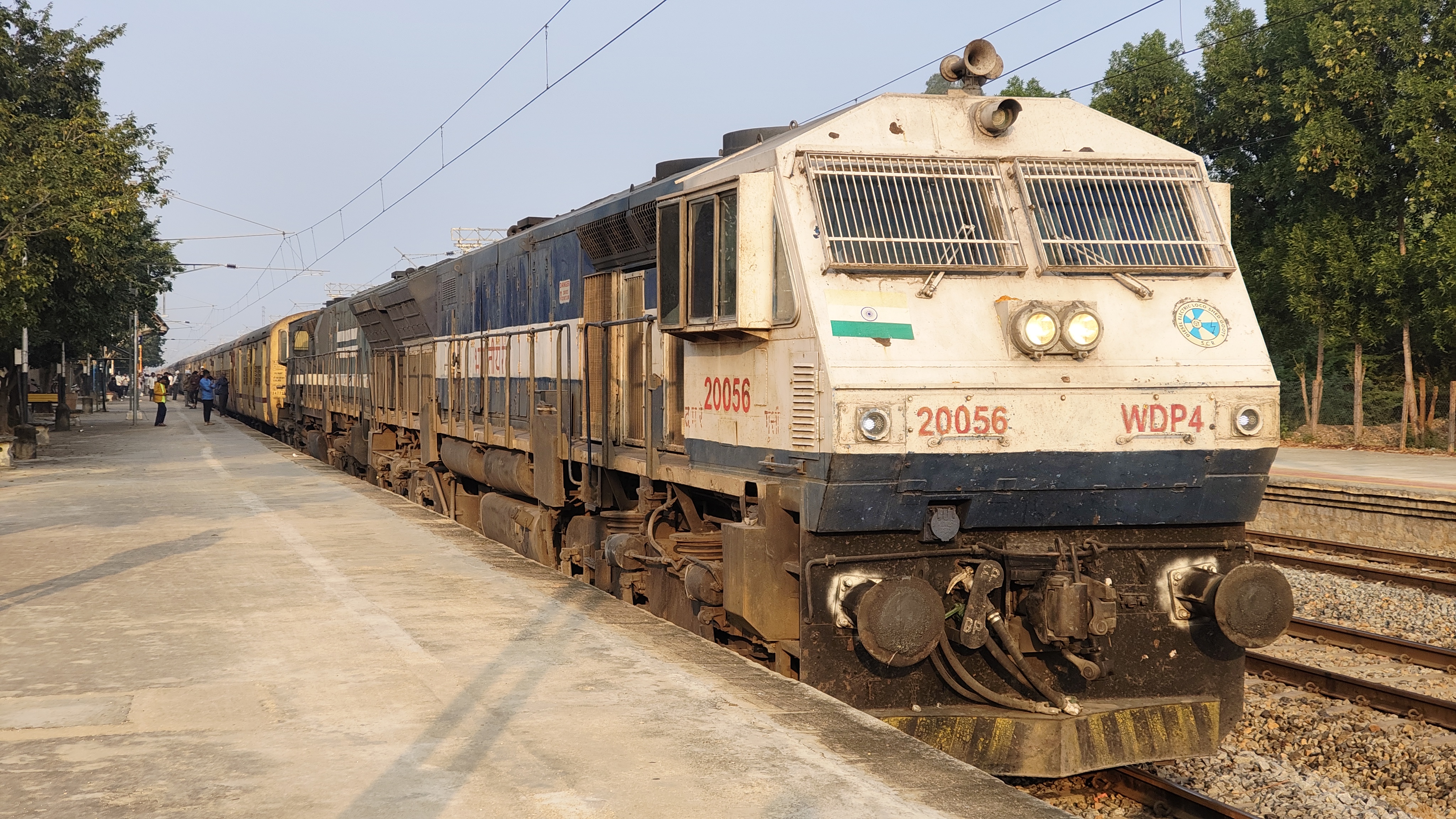 74841 Bhagat Ki Kothi - Bhildi DEMU photo 1