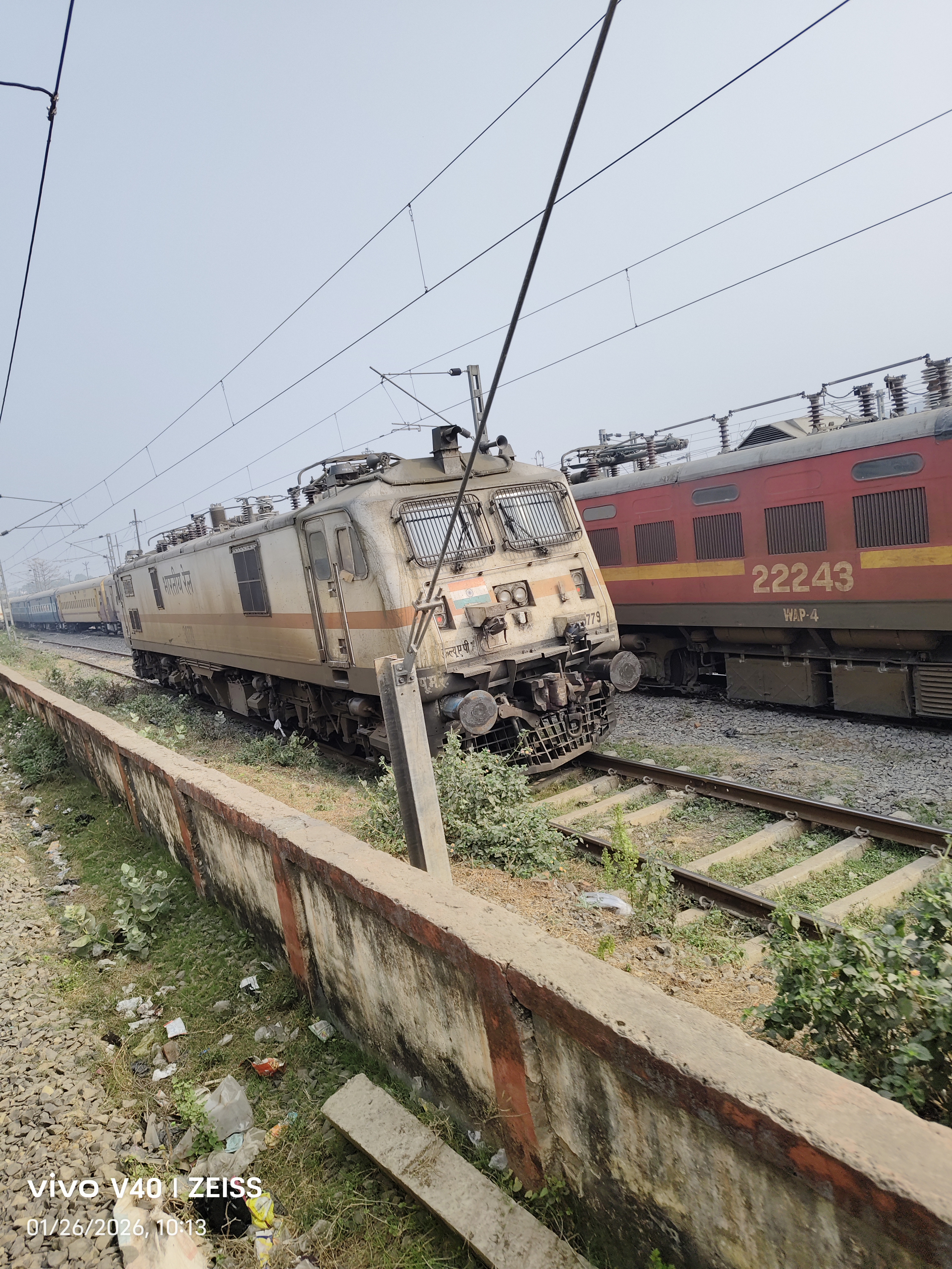 37815 Howrah - Barddhaman Galloping Local (Via Main Line) photo 7