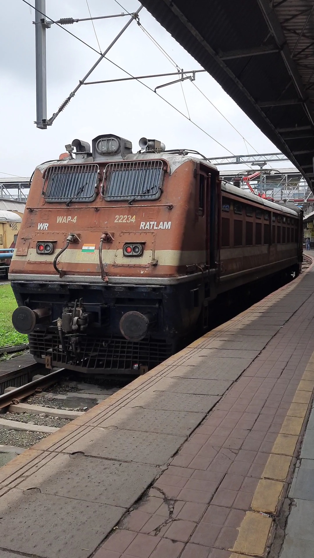 68067 Adra - Asansol MEMU photo 7