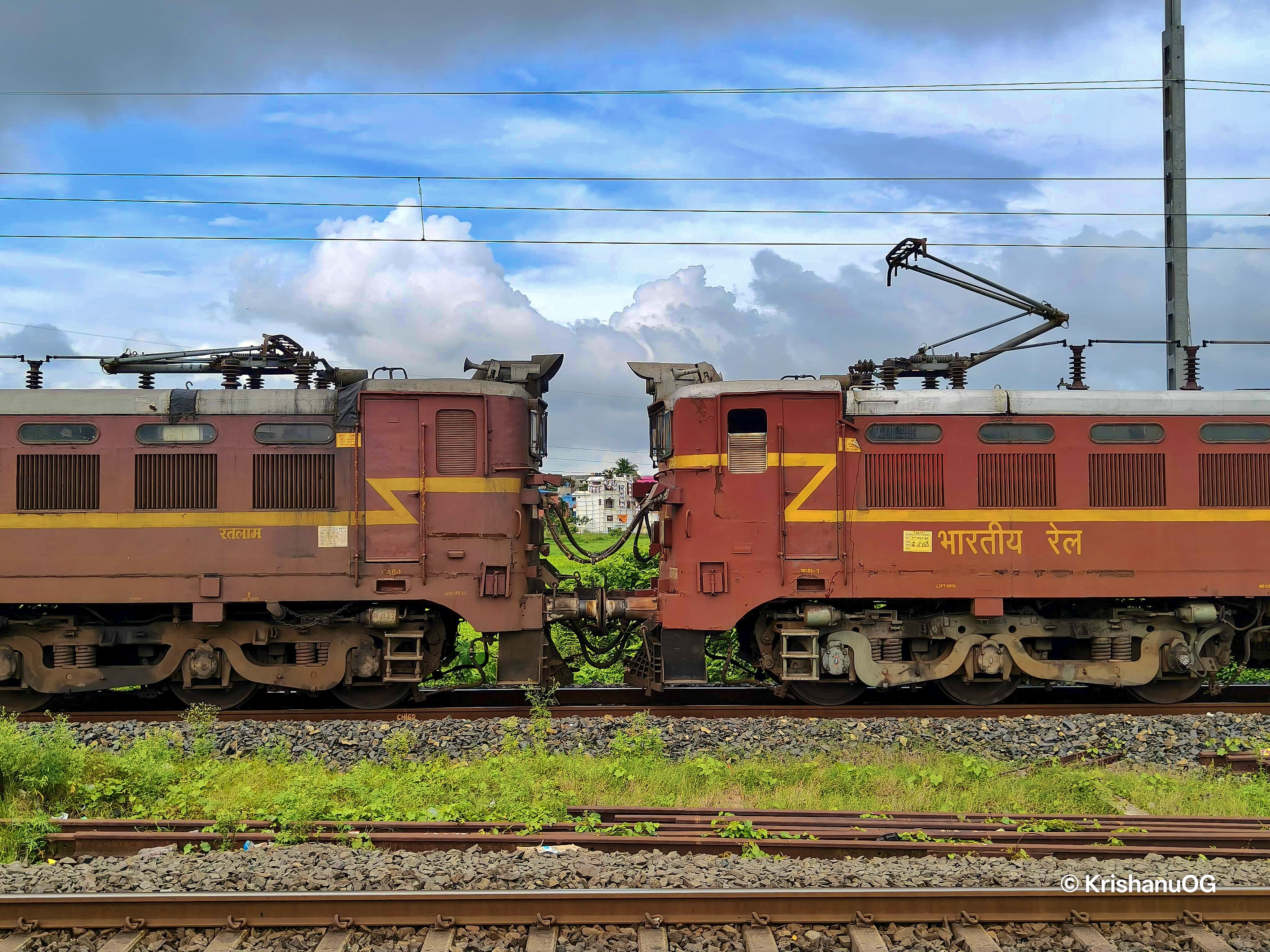 68033 Jharsuguda - Sambalpur MEMU photo 3