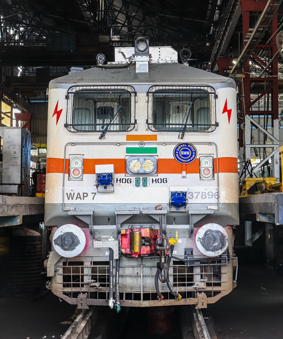 11013 Mumbai LTT - Coimbatore Express photo 1