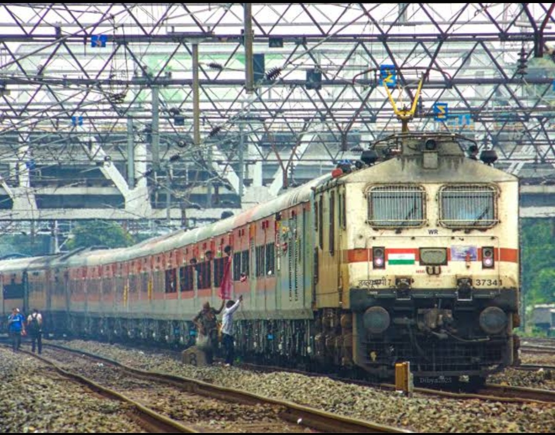 12311 Netaji Express photo 10