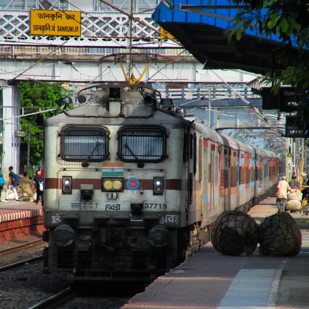 95101 S5 / Mumbai CSMT - Karjat Fast Local photo 3