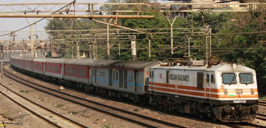 73411 Godda - Hansdiha DEMU photo 4