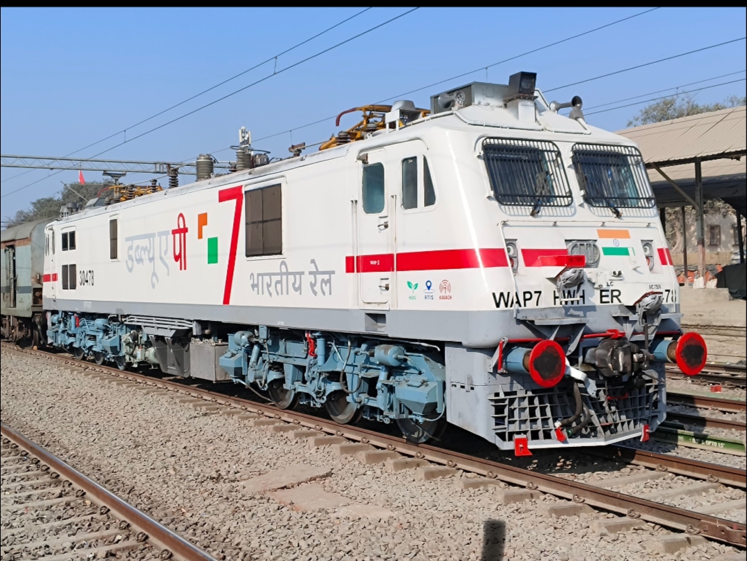 20951 Okha - Jaipur Weekly SF Express photo 8