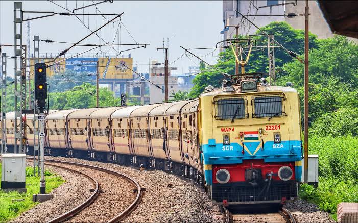 56111 Villupuram- Tiruchchirappalli MEMU Passenger photo 1