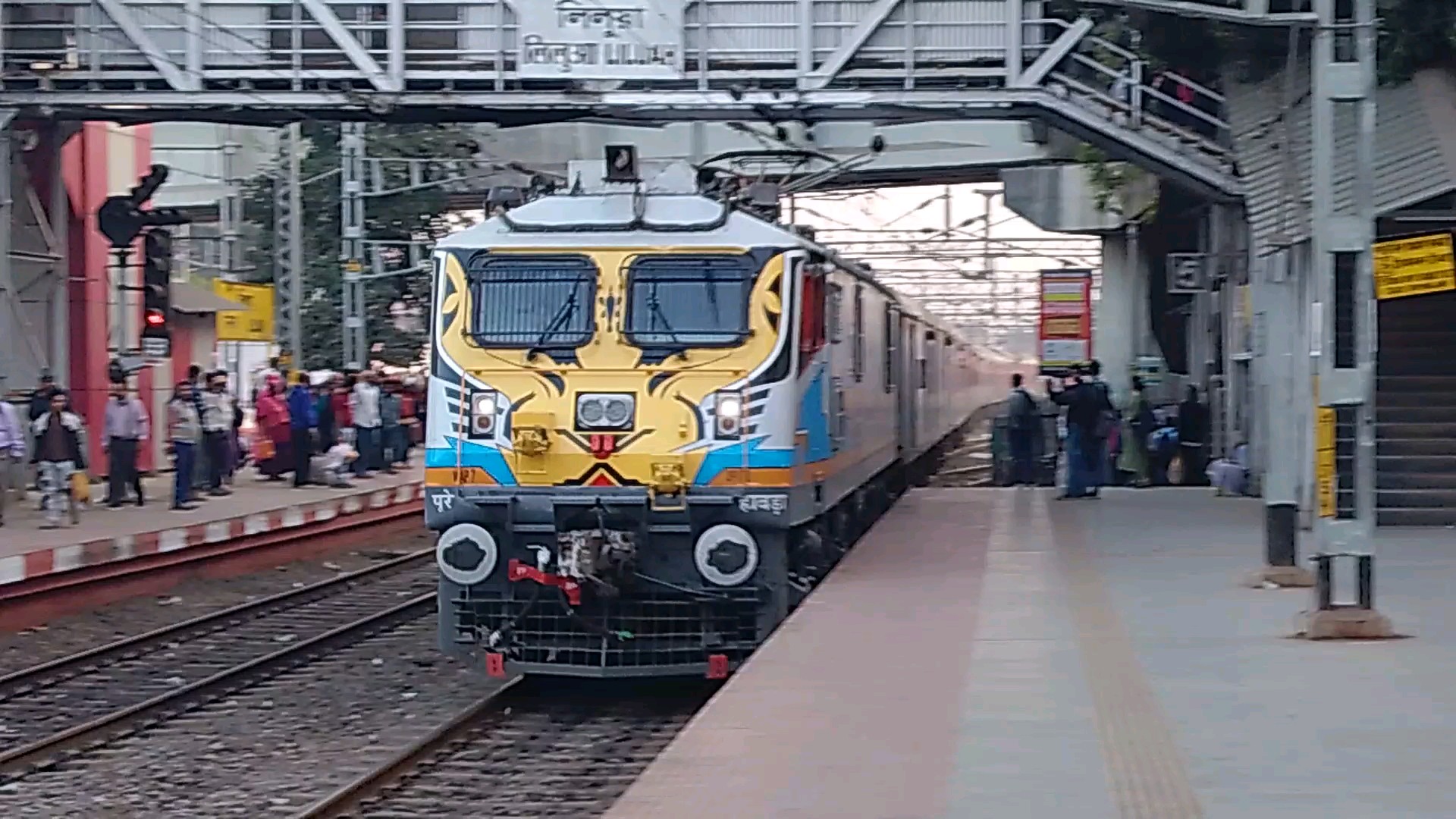 96013 SKP11/Karjat - Khopoli Slow Local photo 5