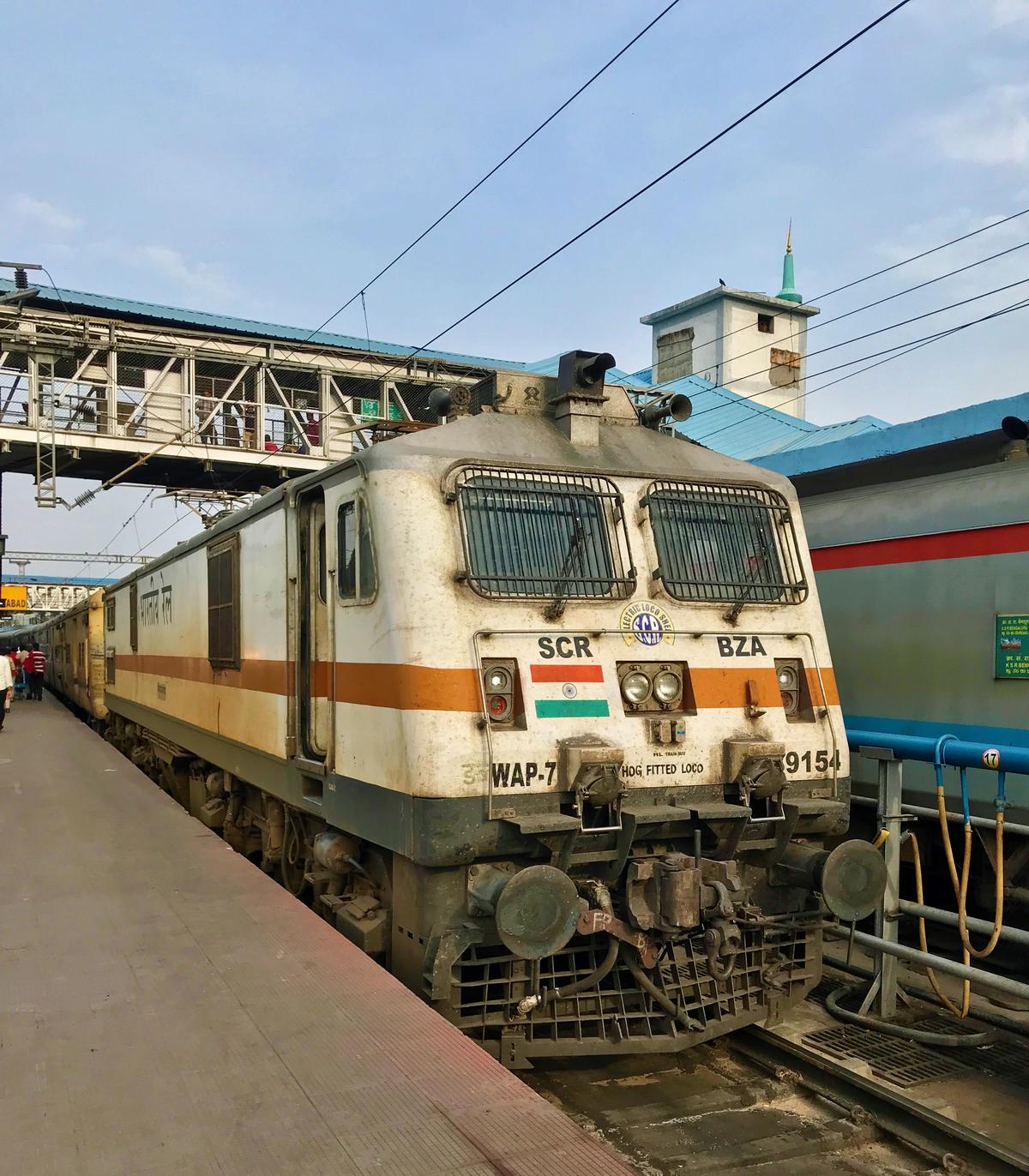 42019 Chennai Central Suburban - Gummidipundi EMU photo 2