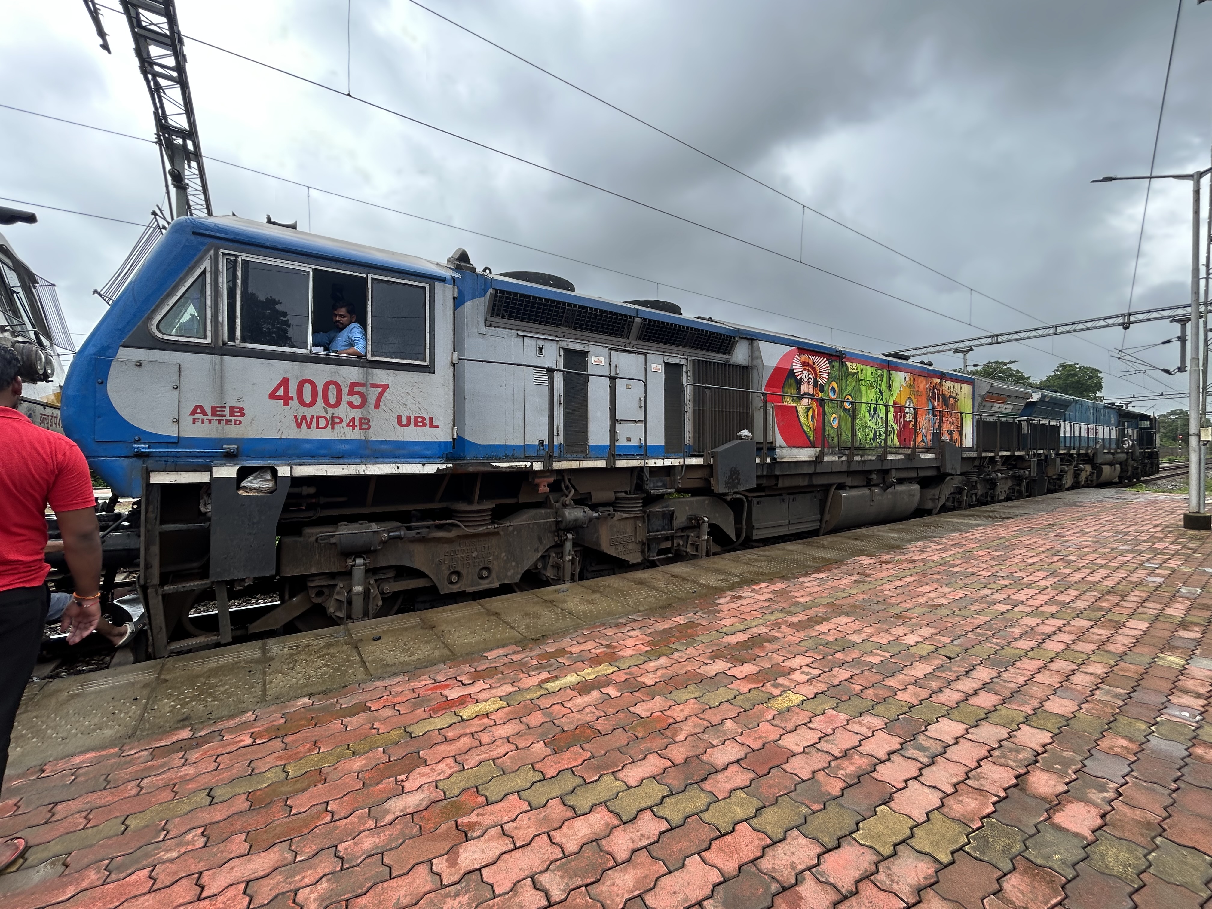 64111 Khurja - Shakurbasti EMU photo 6