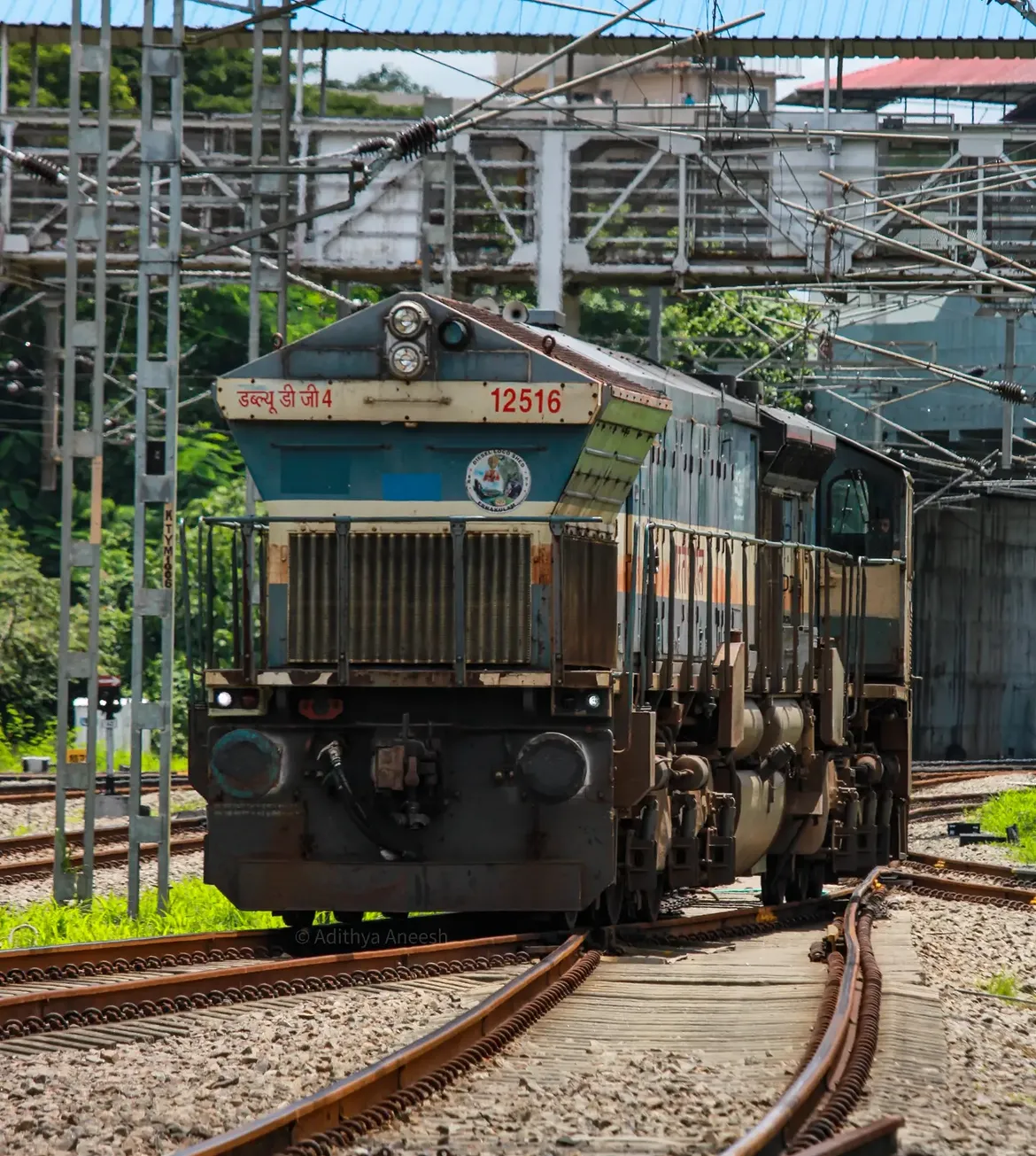 16541 Yesvantpur - Pandharpur Weekly Express photo 7