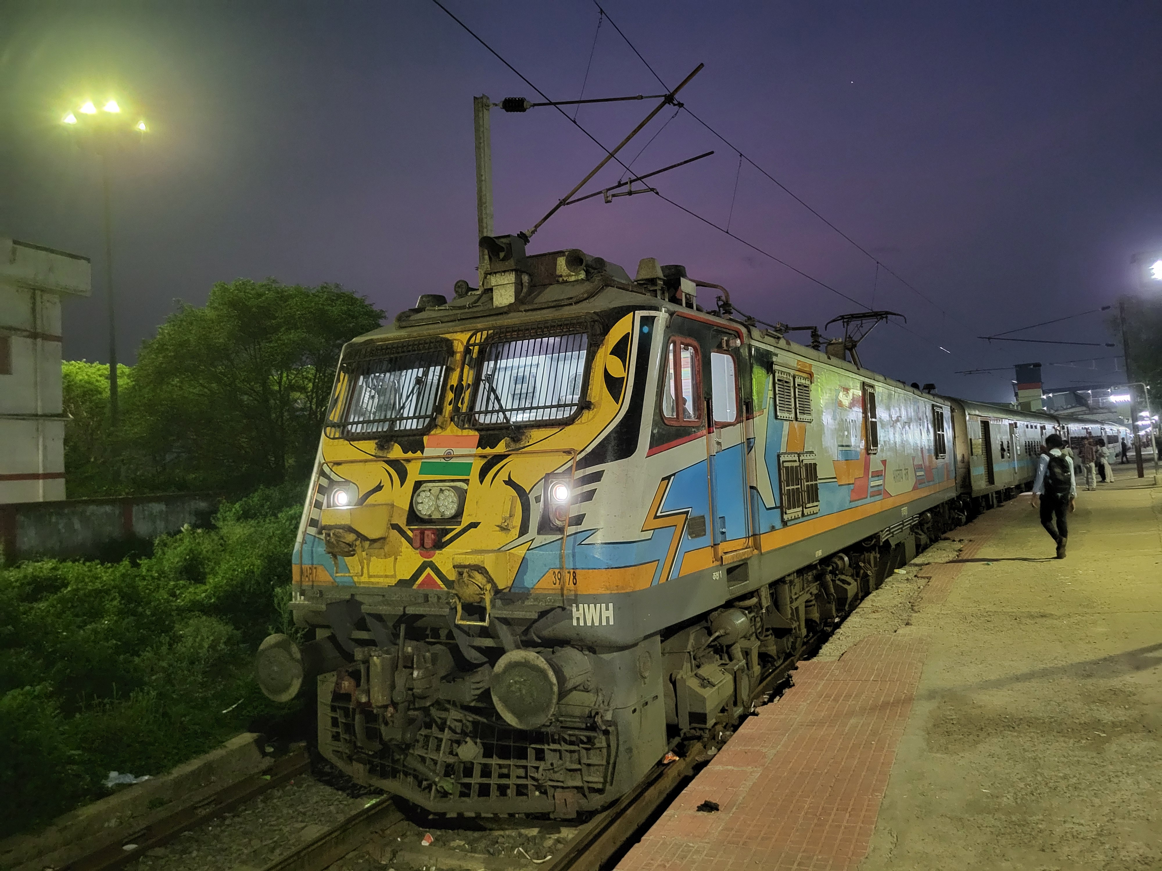22915 Bandra Terminus - Hisar SF Express photo 3
