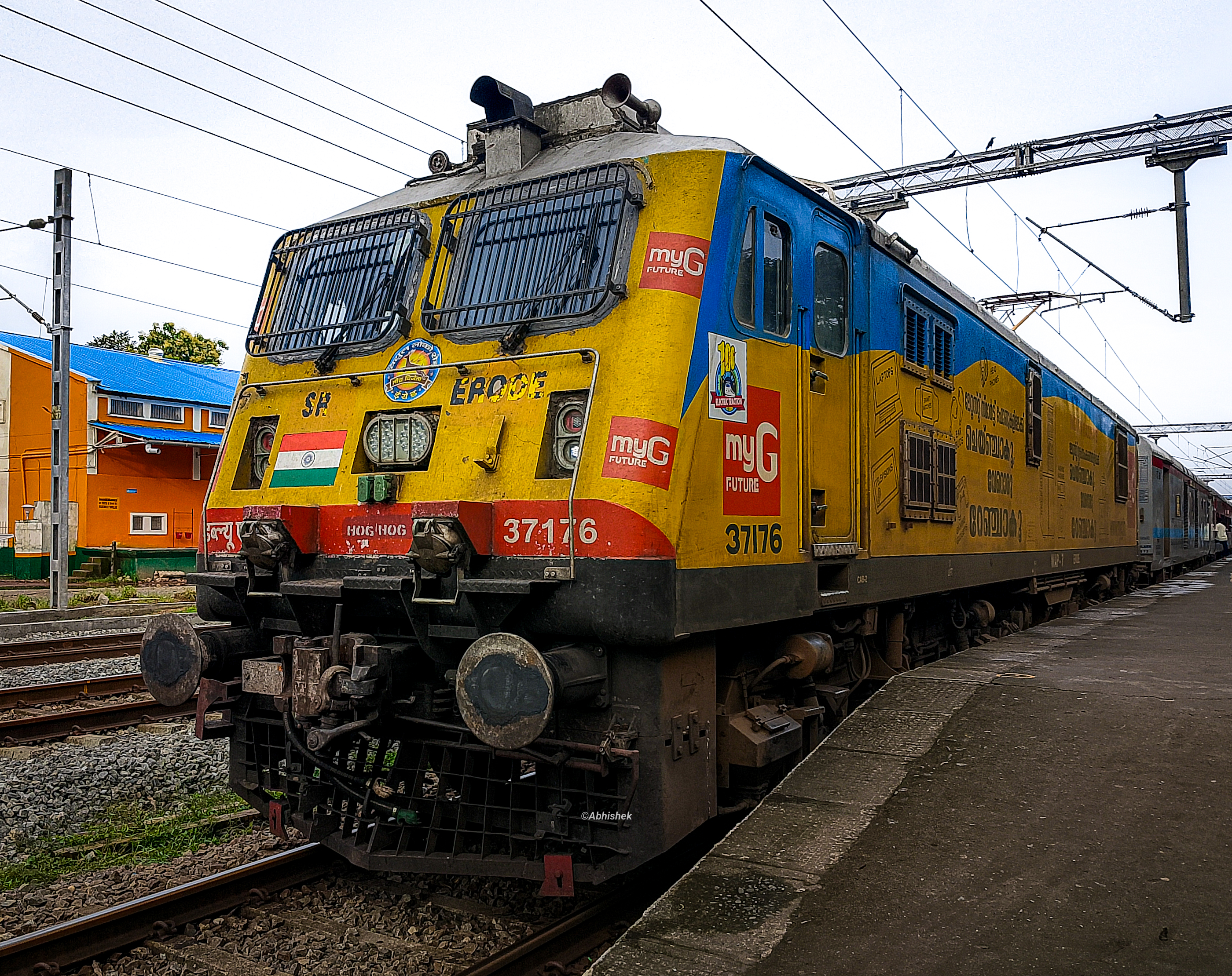 34554 Sealdah - Canning Local photo 5