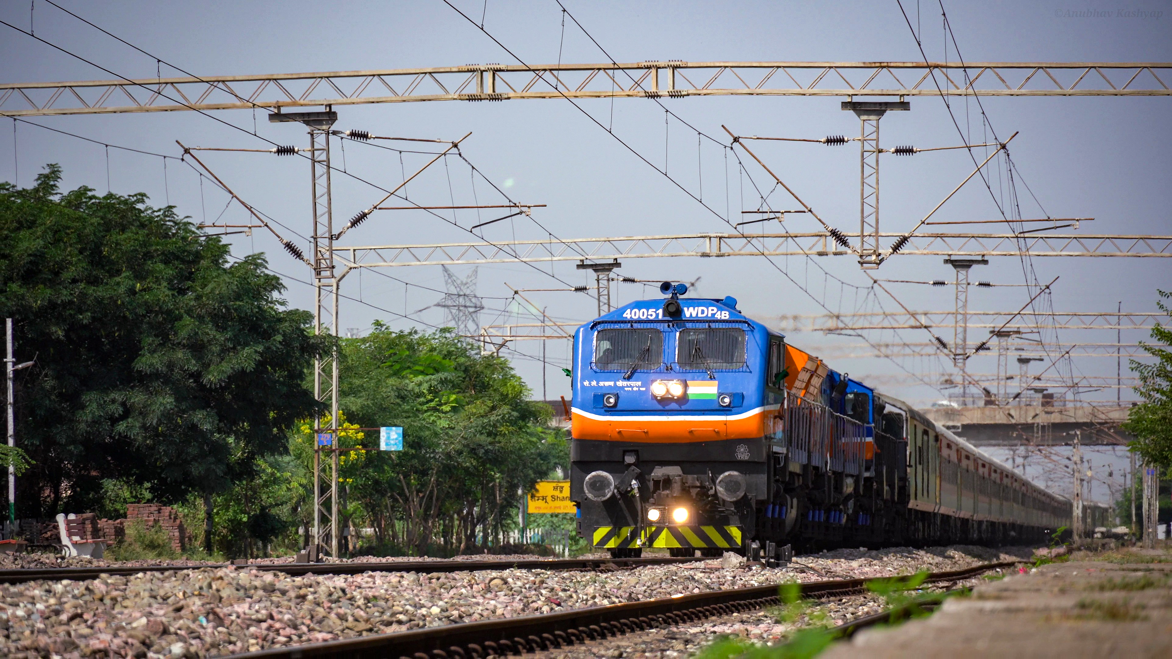 35013 Barddhaman - Katwa Local photo 7