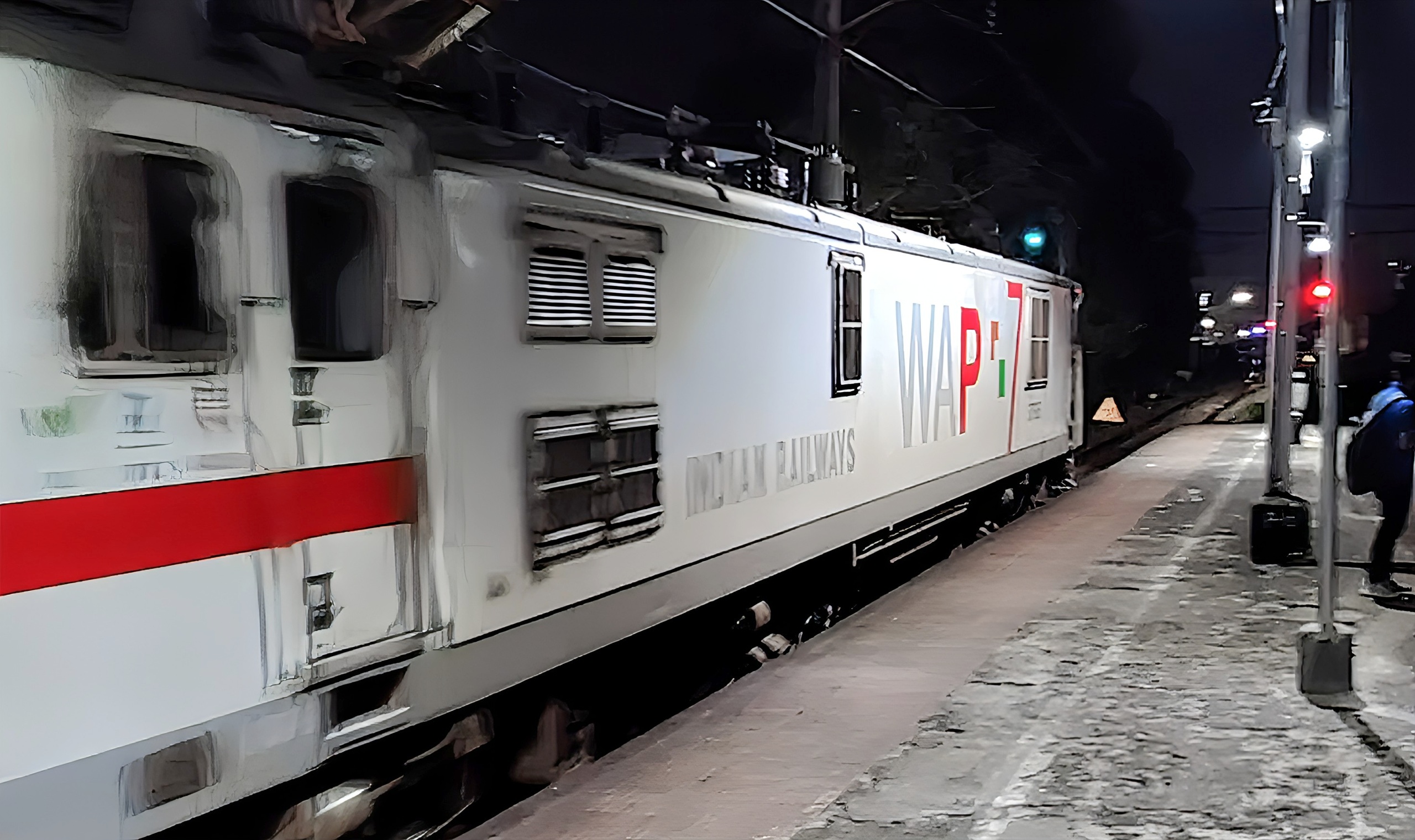 13019 Bagh Express photo 16