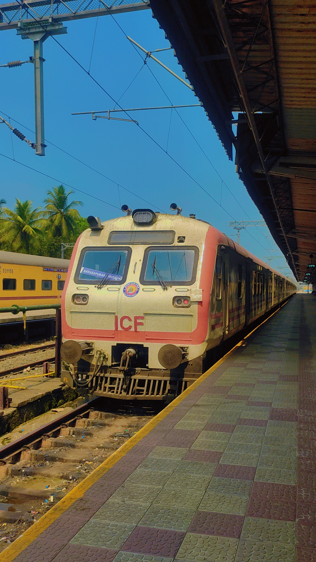 31777 Berhampore Court - Lalgola EMU Passenger photo 8