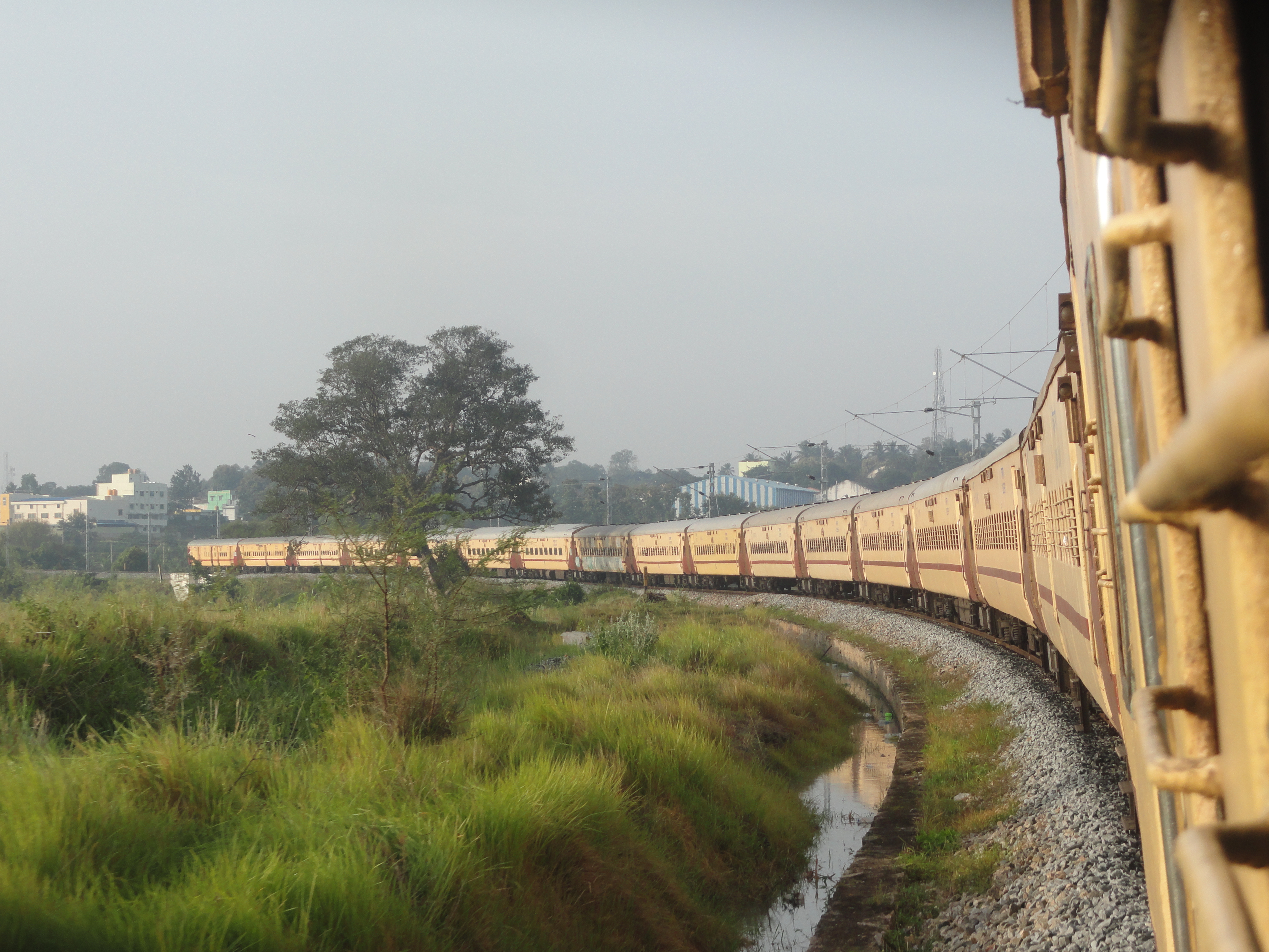 38311 Howrah - Mecheda Local photo 5