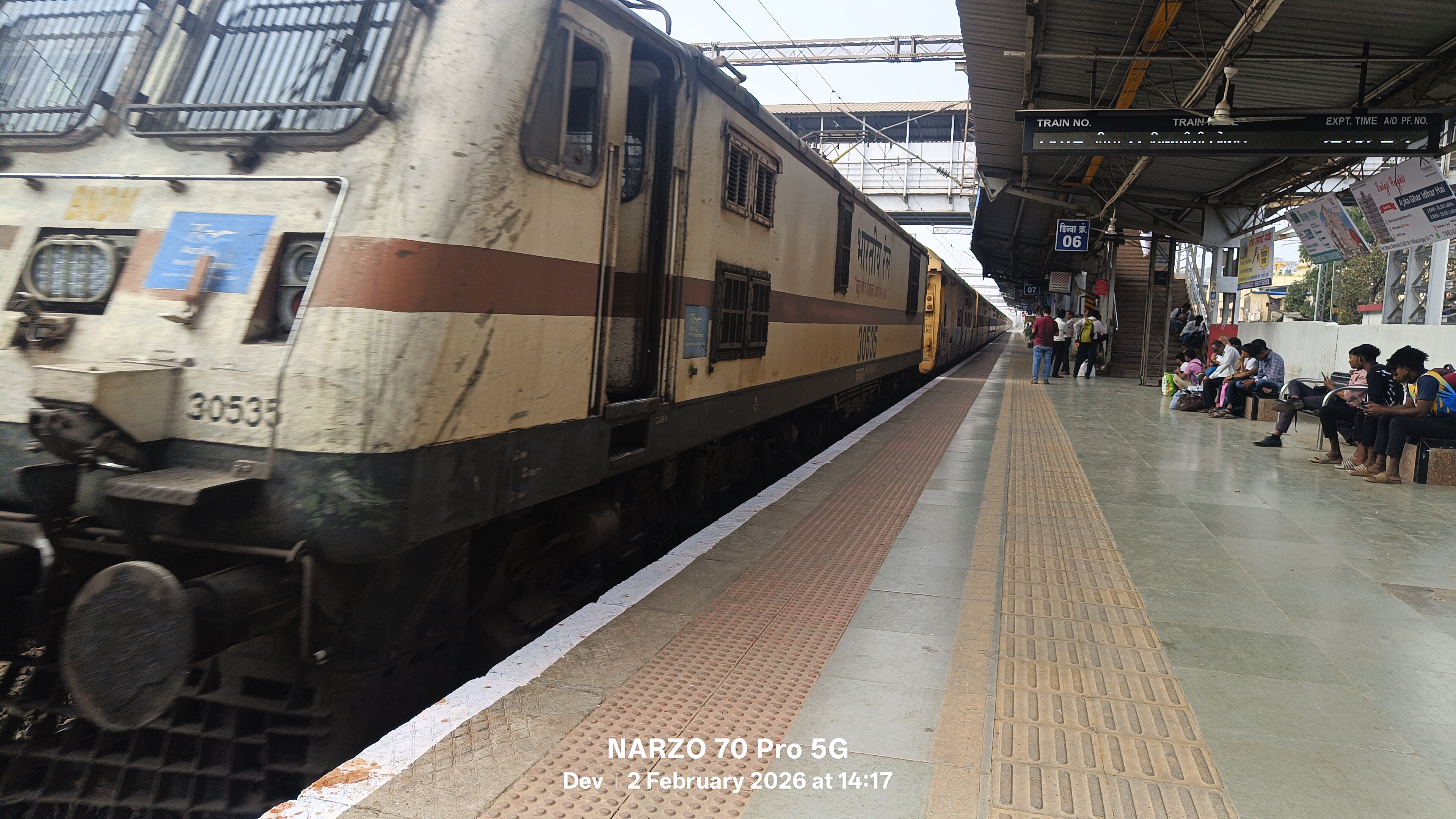 02811 Bhubaneswar - Yesvantpur Special Fare AC Summer Special photo 8
