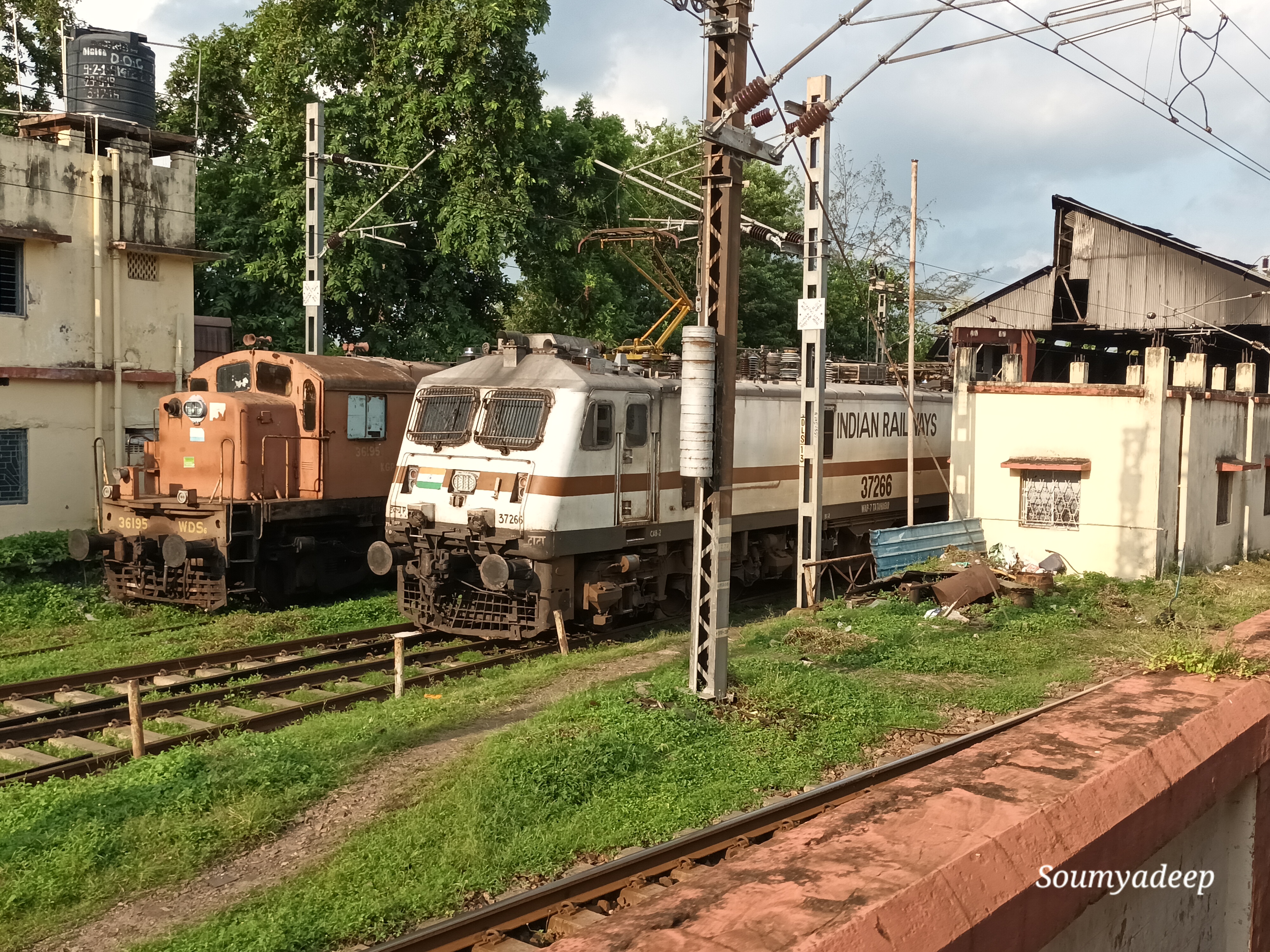 66533 Marikuppam - Krishnarajapuram MEMU photo 4