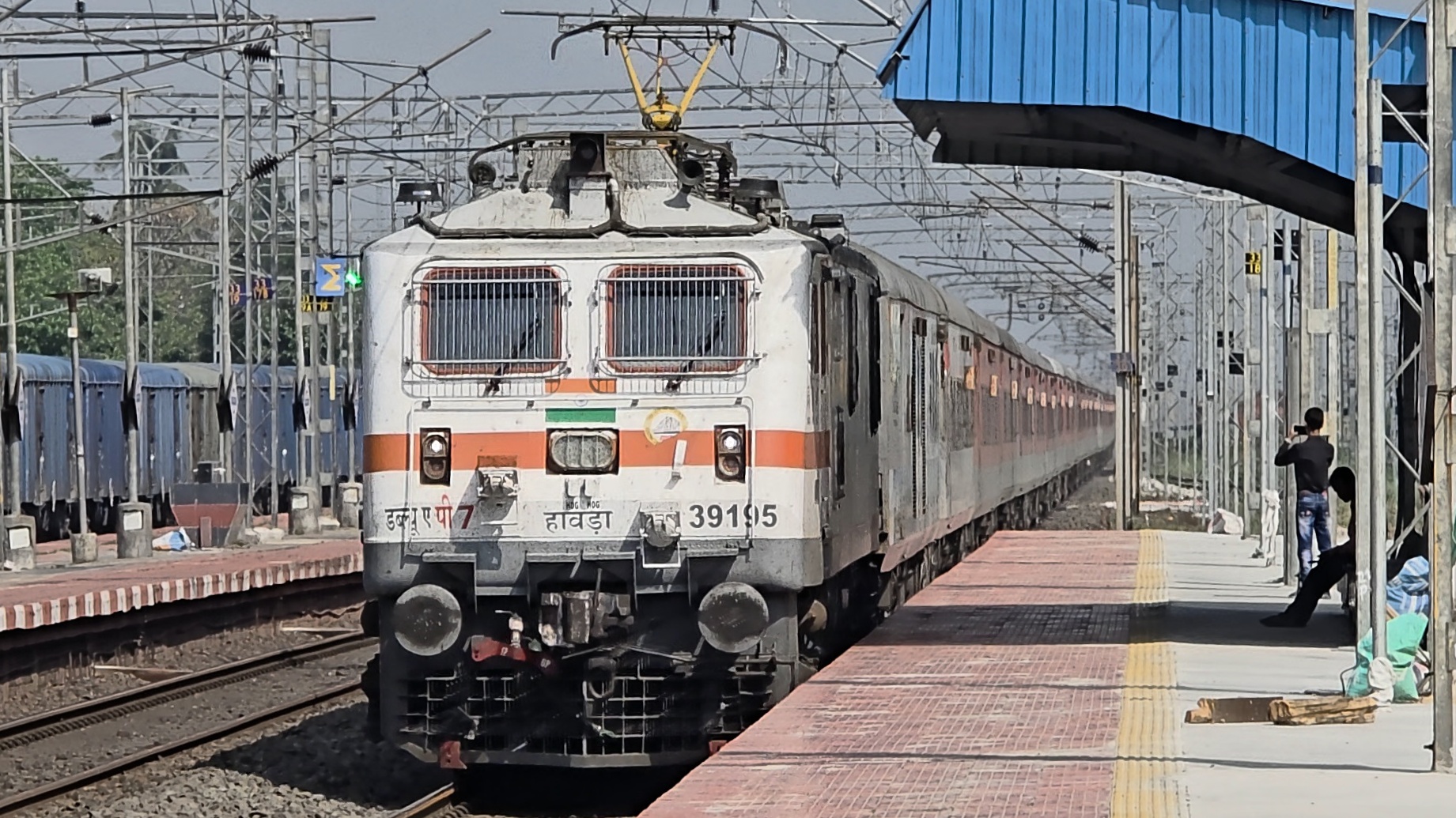 66049 Arakkonam - Tiruttani MEMU photo 7