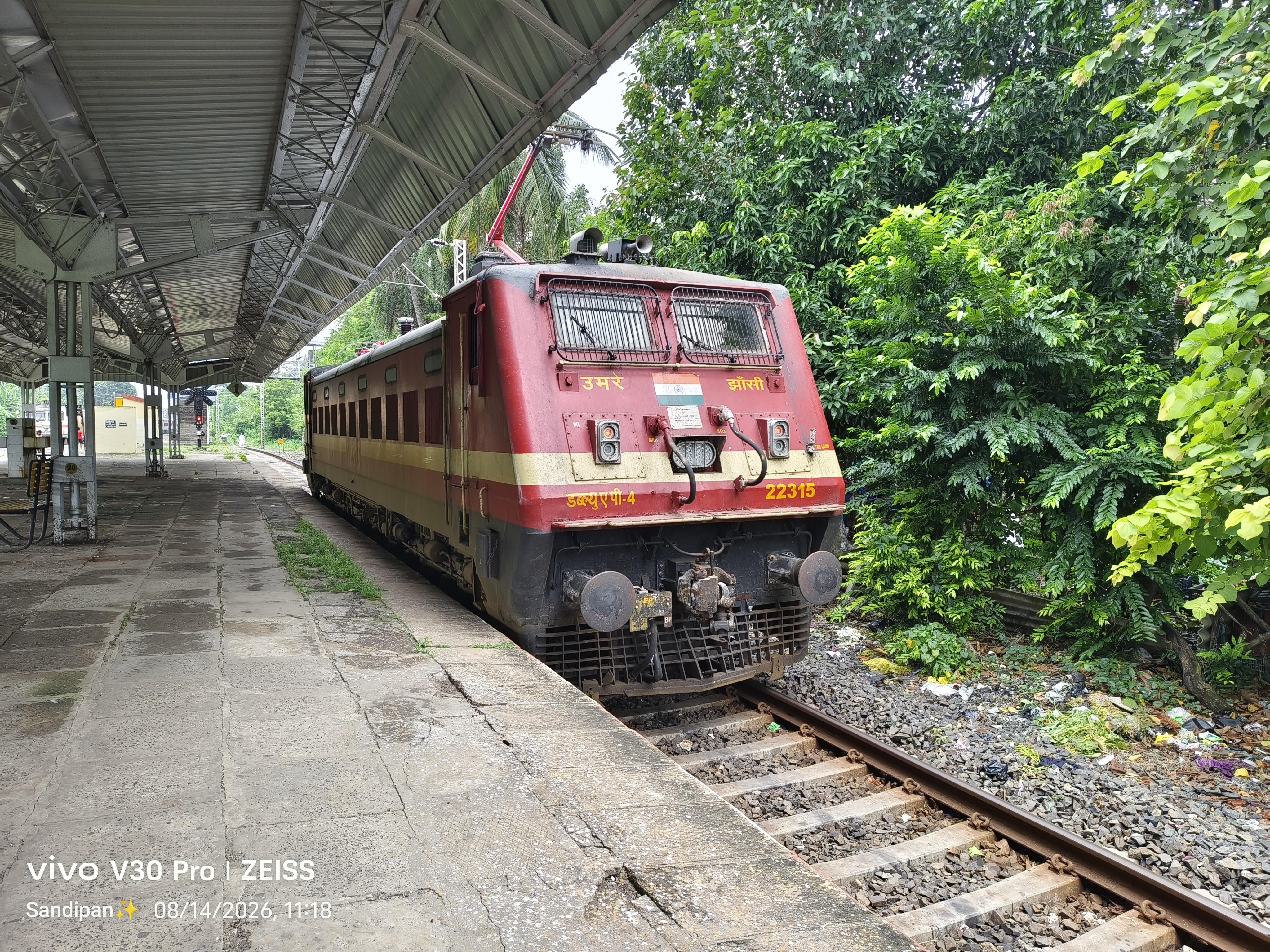 08575 Bhubaneswar - Mumbai LTT Special Fare Special photo 5