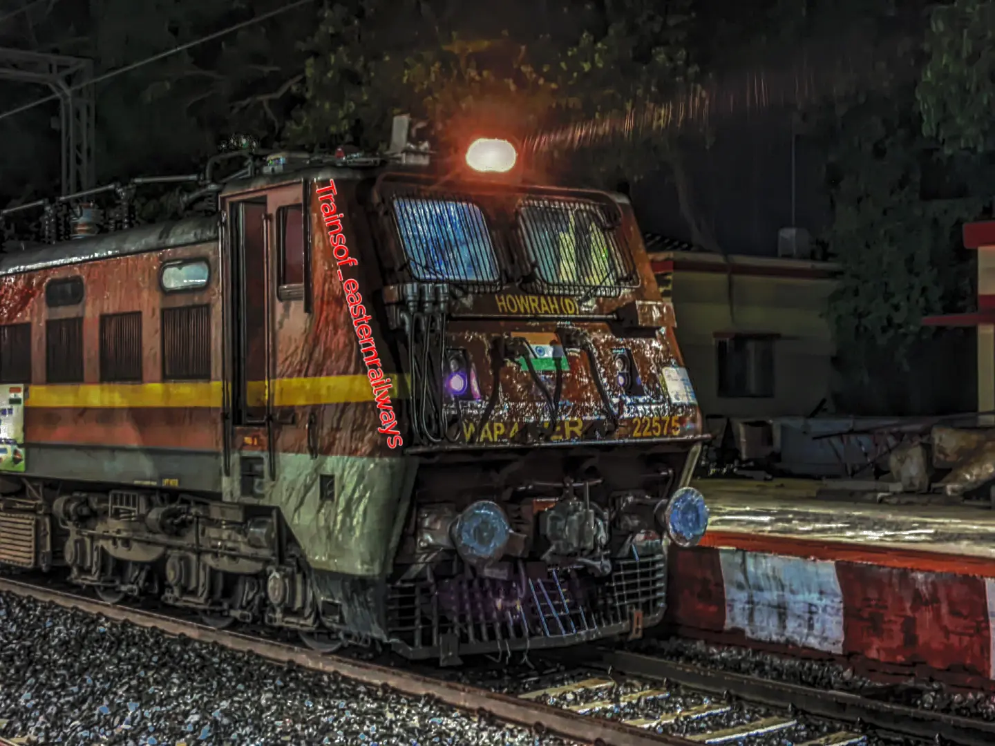 40392 Tambaram - Chennai Beach EMU (12 Car) photo 4