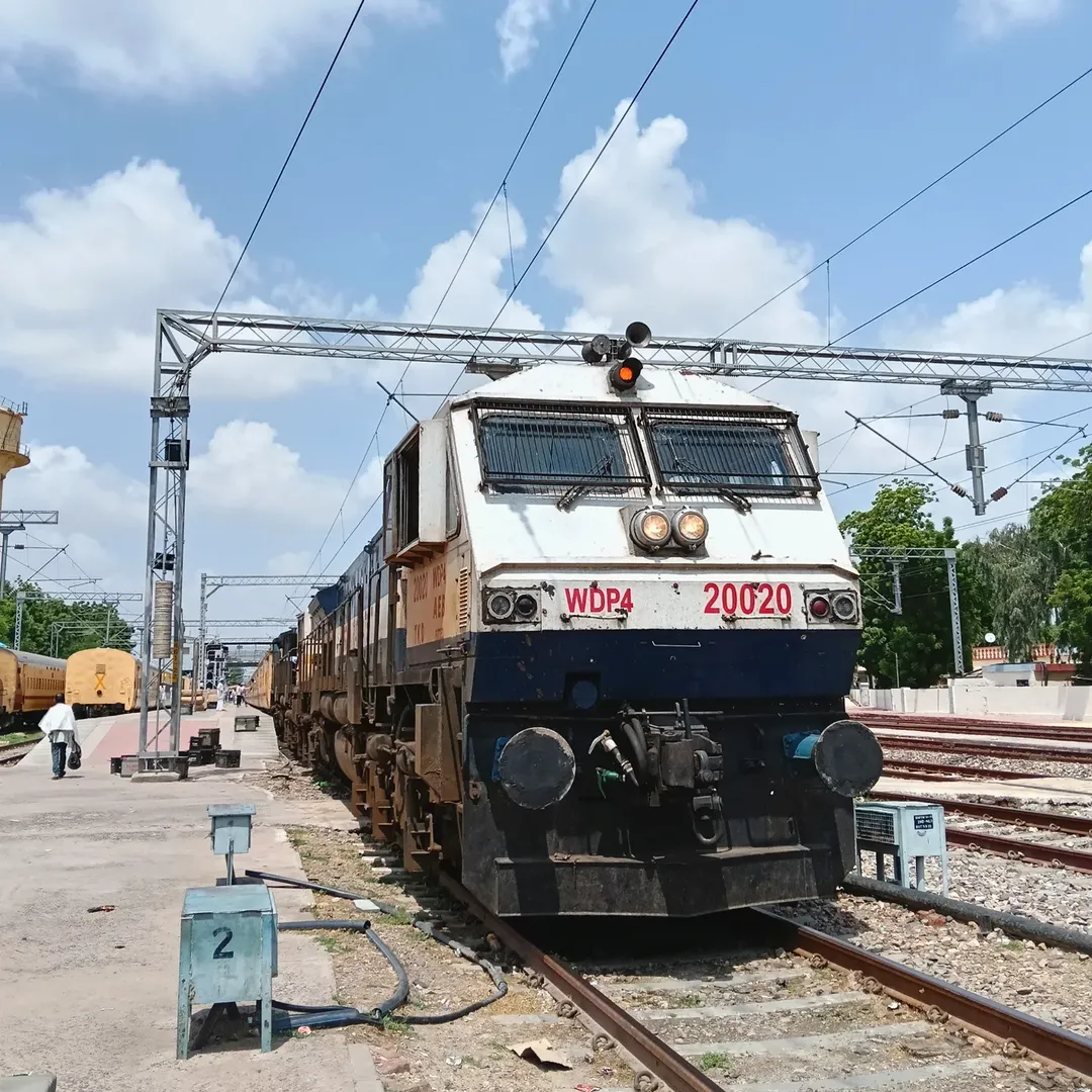 19719 Jaipur - Suratgarh Express photo 11