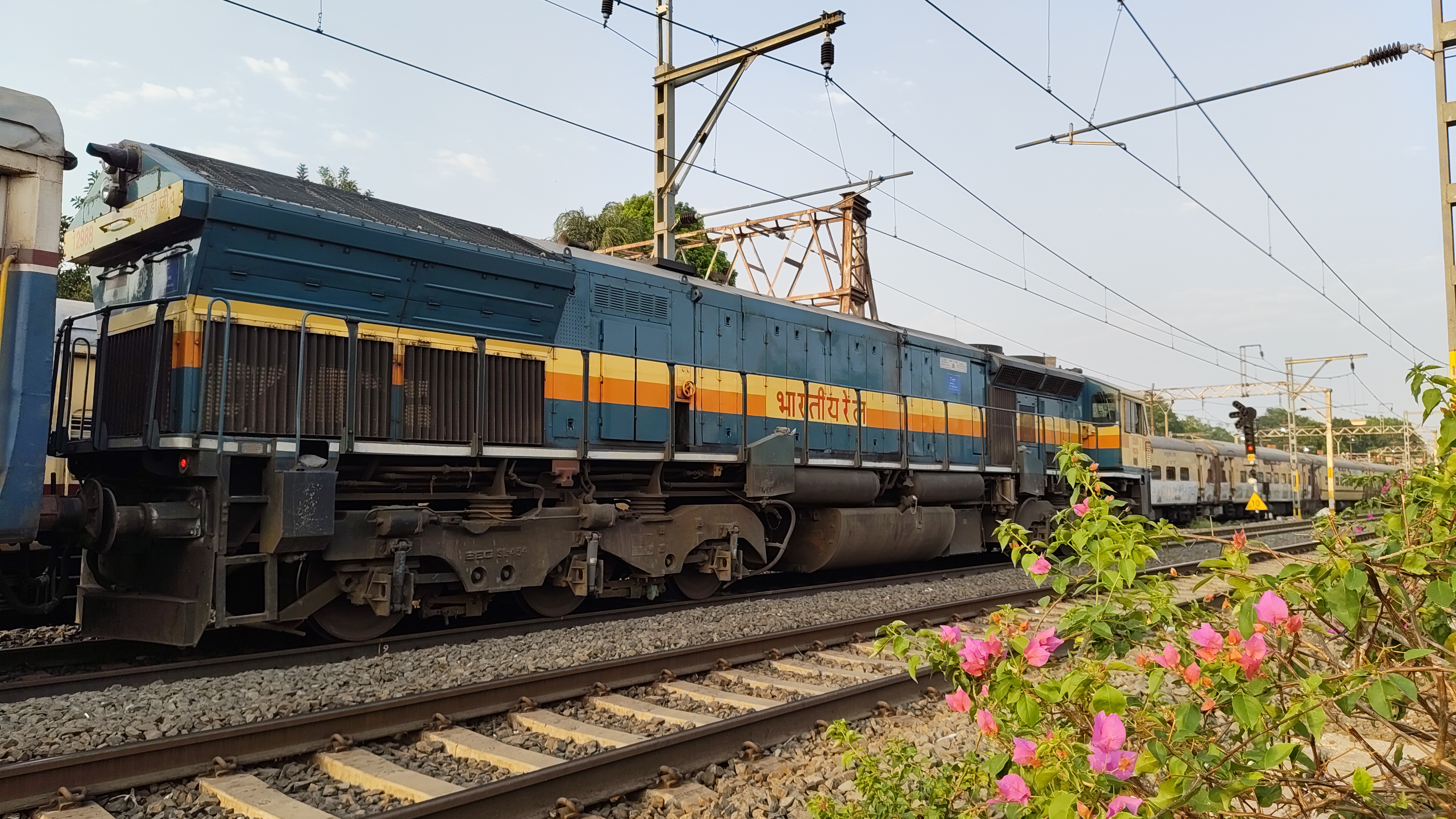 96201 CBL1 / Vidyavihar - Badlapur Slow Local photo 1