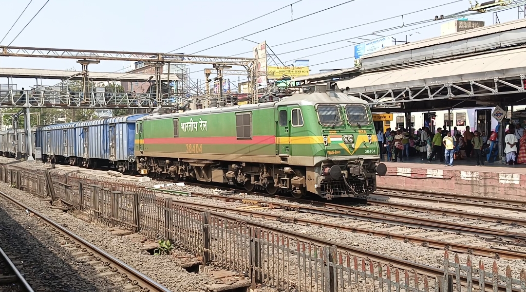 64639 Gwalior - Kailaras MEMU photo 3