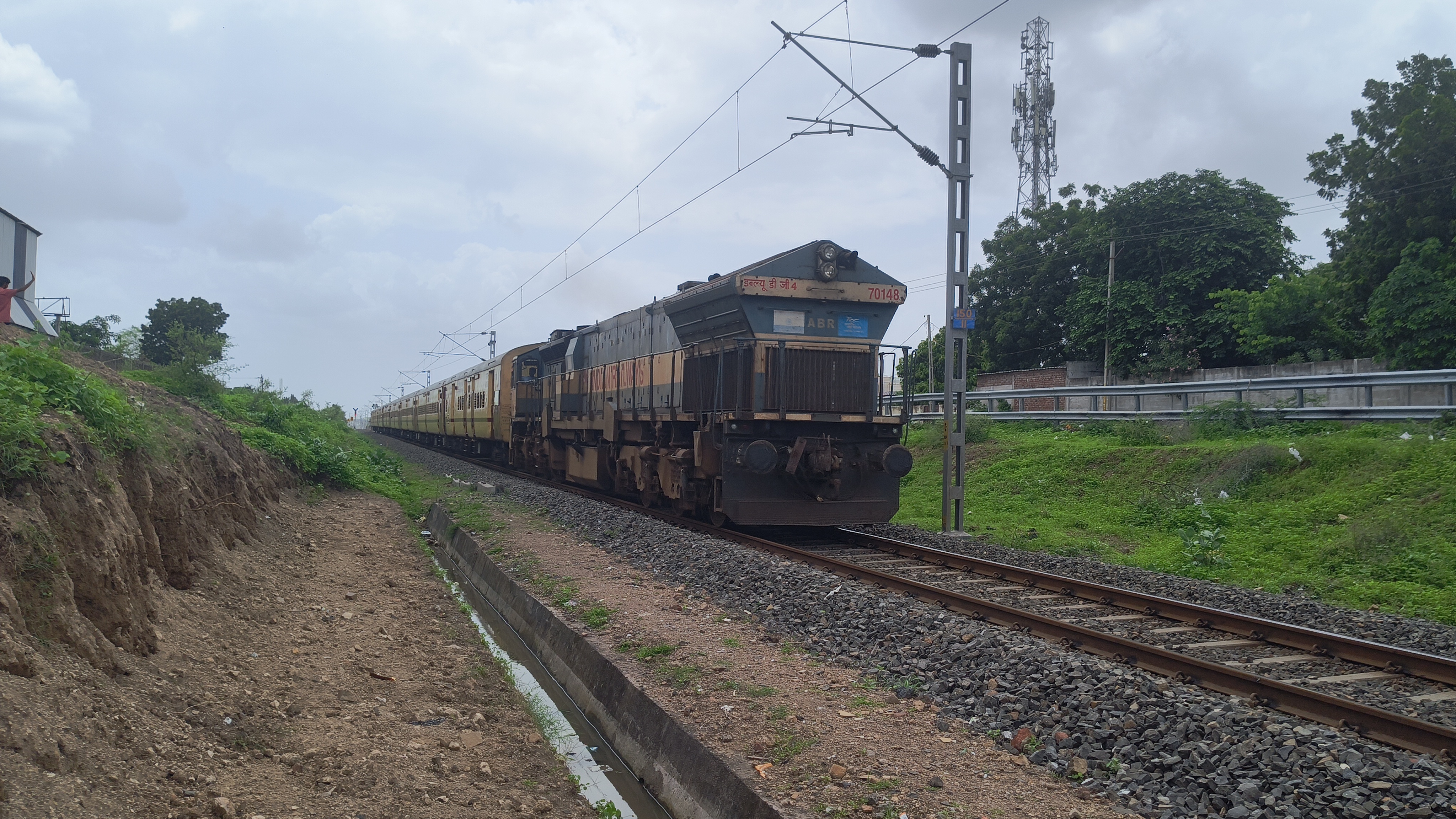 07043 Hyderabad - Belagavi Special Fare Special photo 8