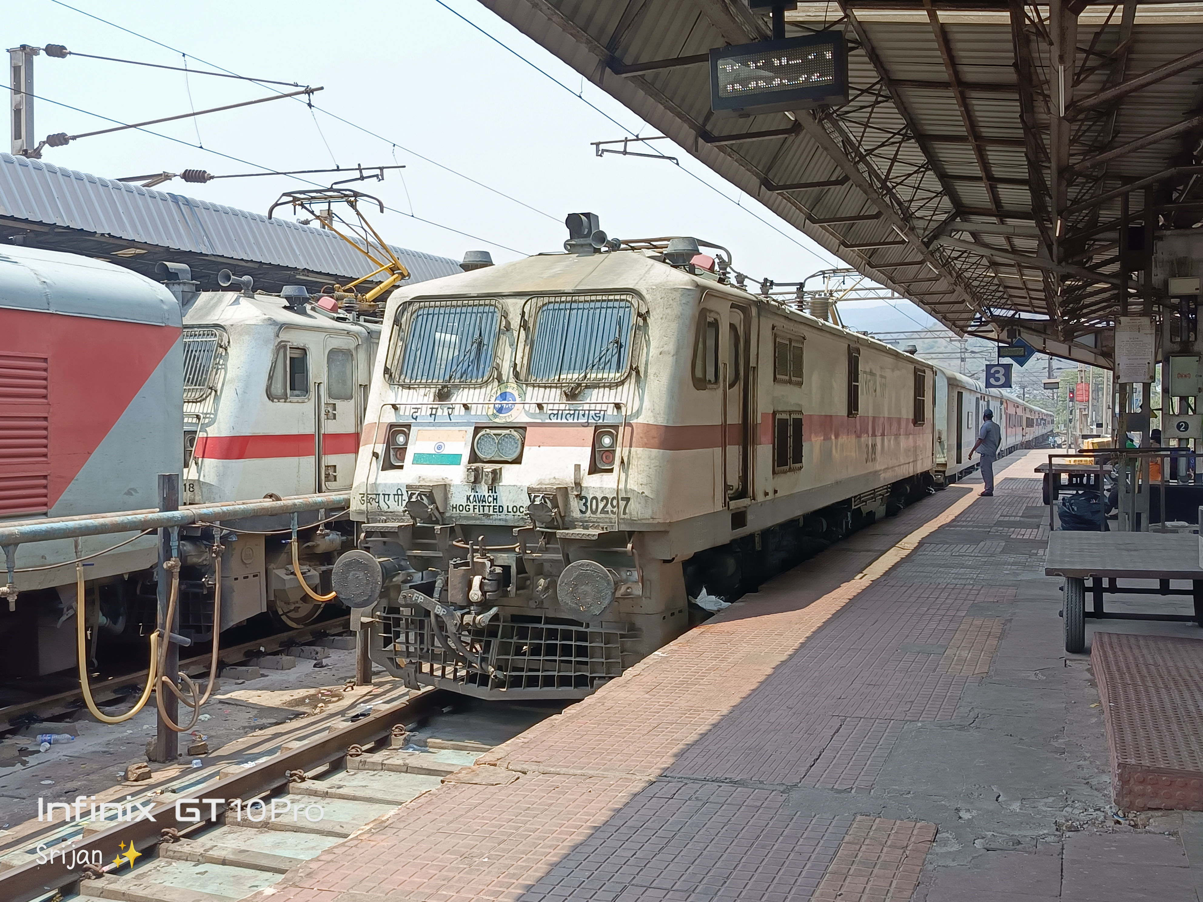 40019 Chennai Beach - Tambaram EMU photo 6