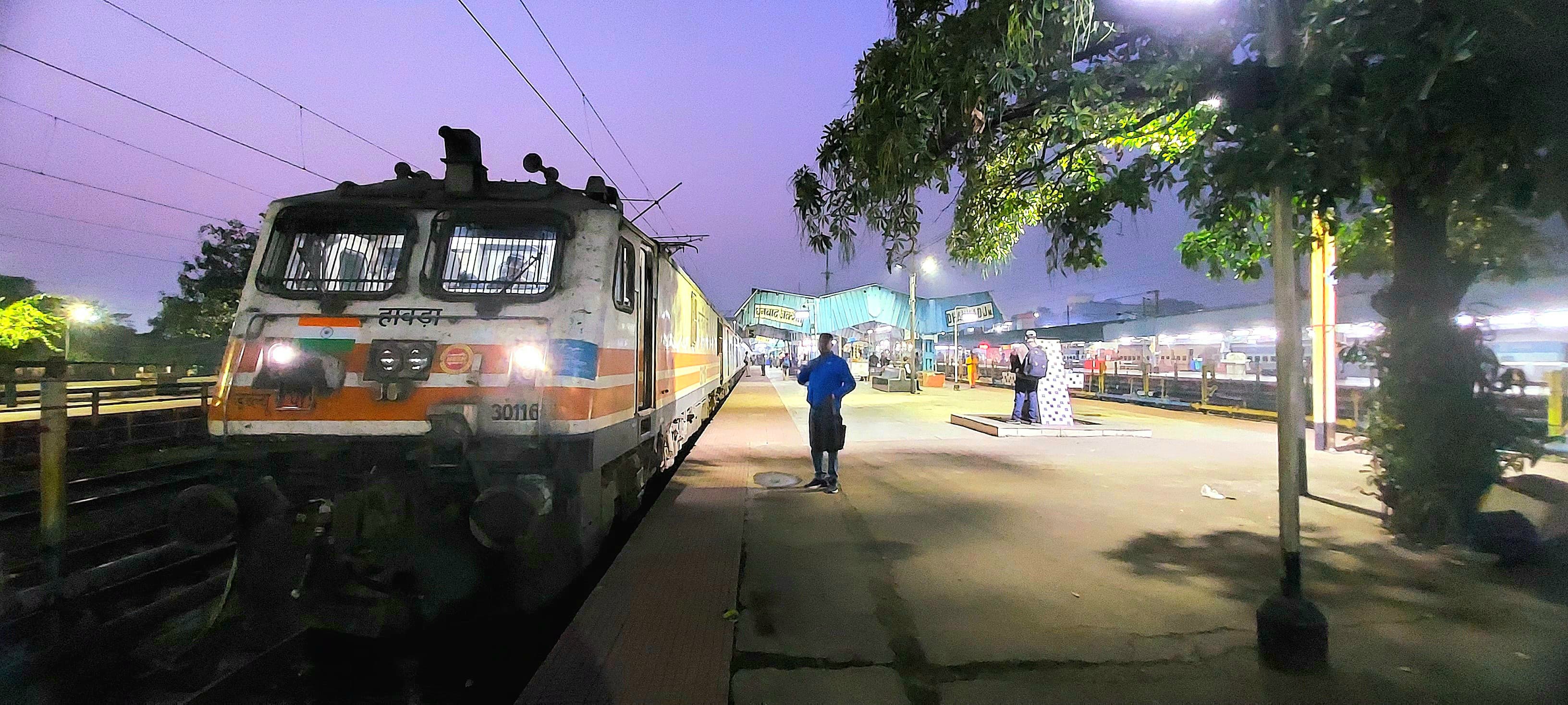 20849 Bhubaneswar - Rameswaram Weekly SF Express photo 6
