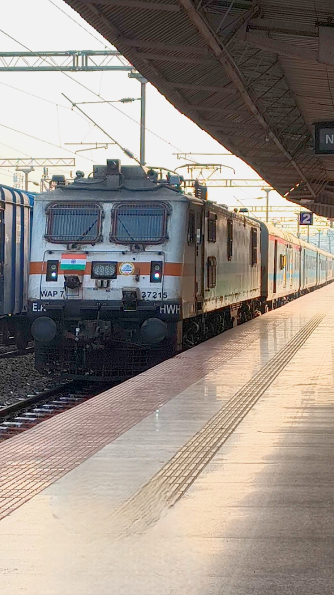 12041 Howrah - New Jalpaiguri Shatabdi Express photo 16
