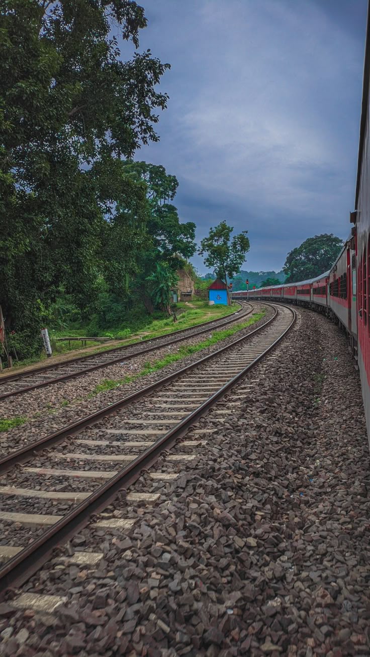 16591 Hampi Express photo 1