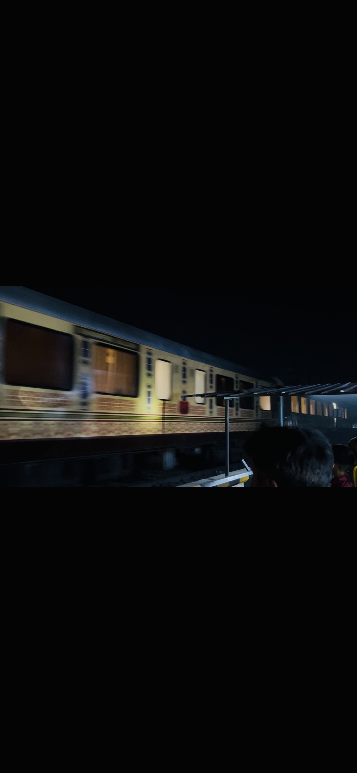 31843 Sealdah - Krishnanagar City Local photo 8