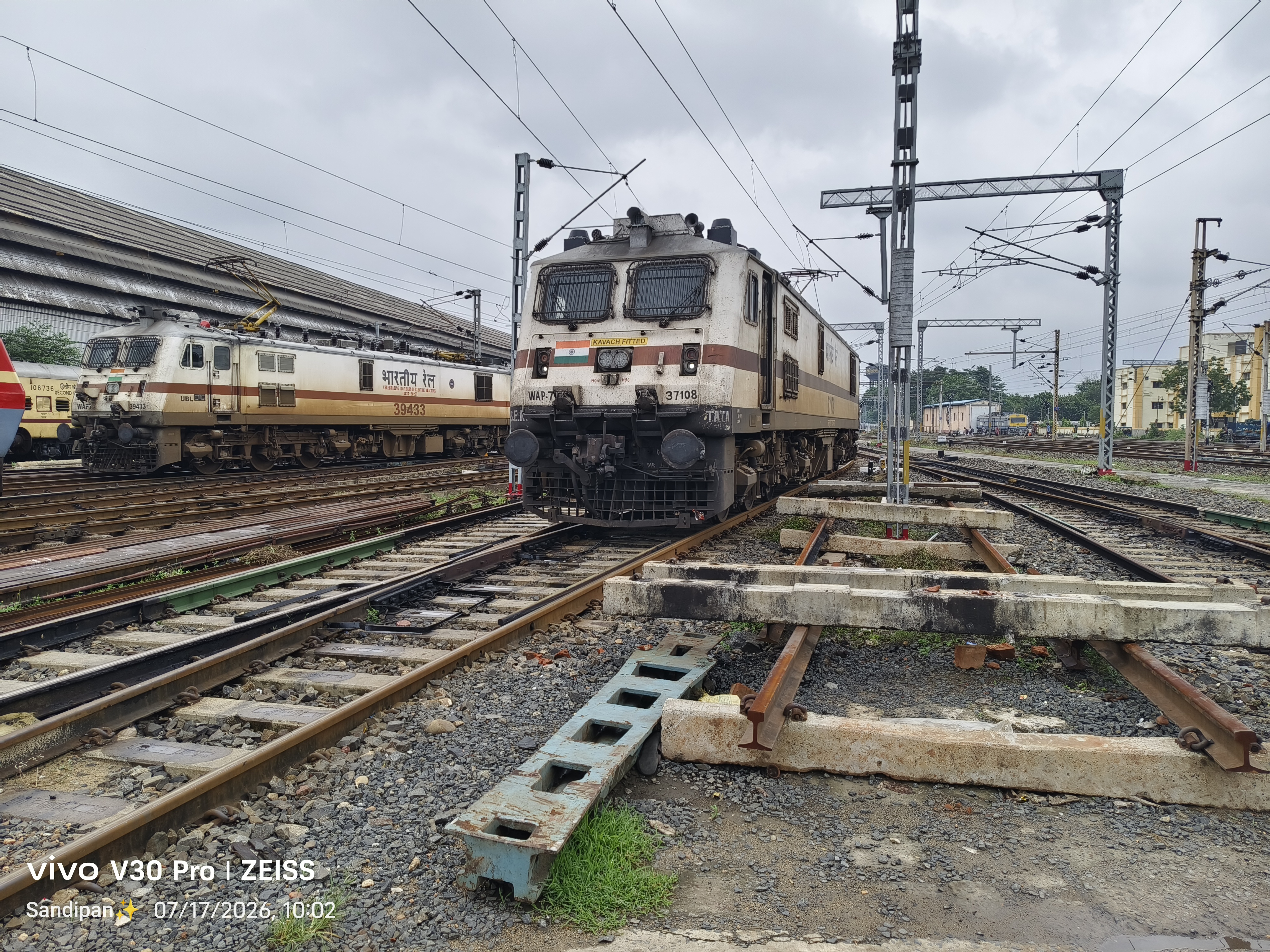 12151 Samarsata SF Express photo 1