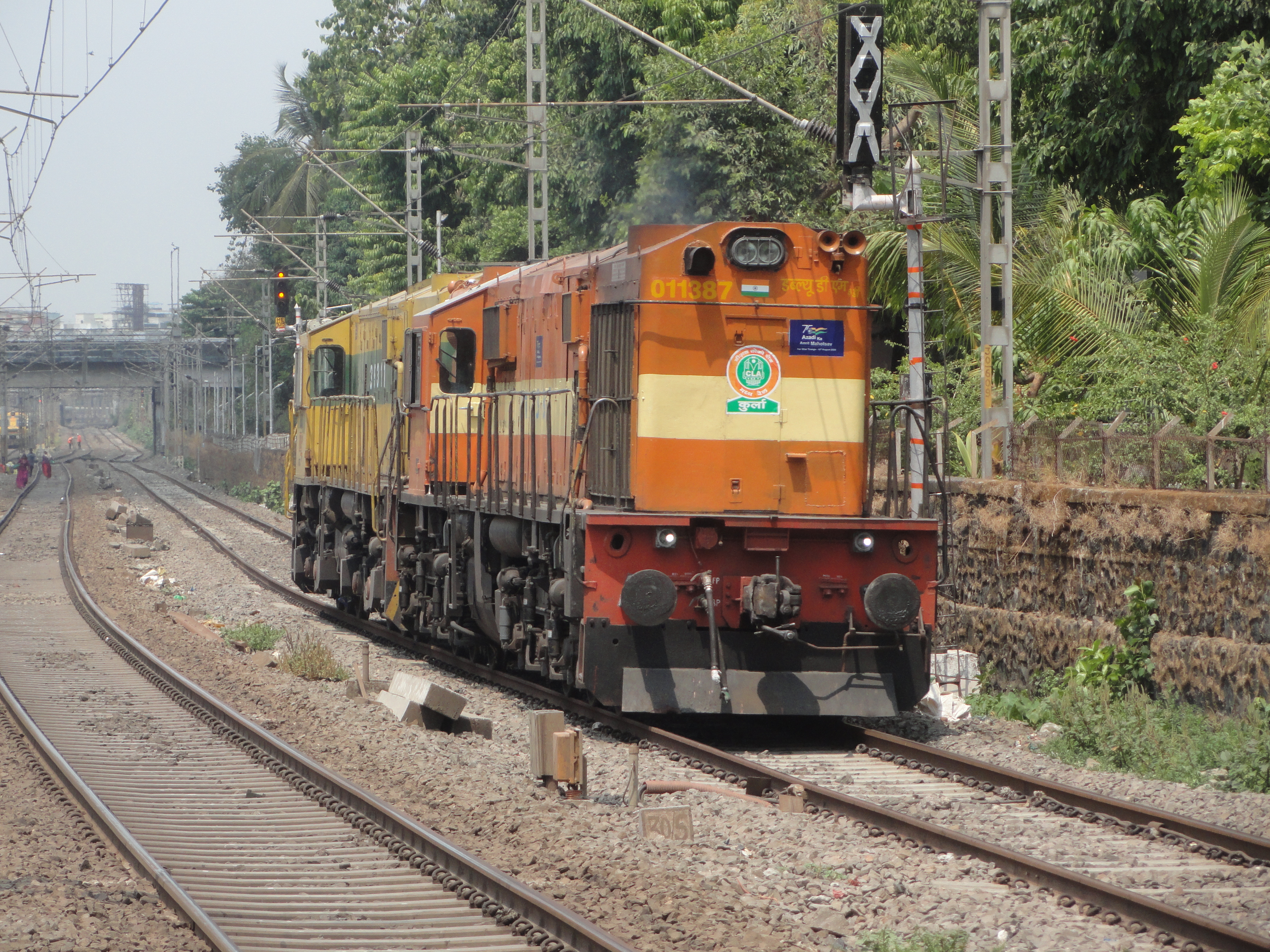 64646 Kanpur Central - Khajuraho MEMU photo 8