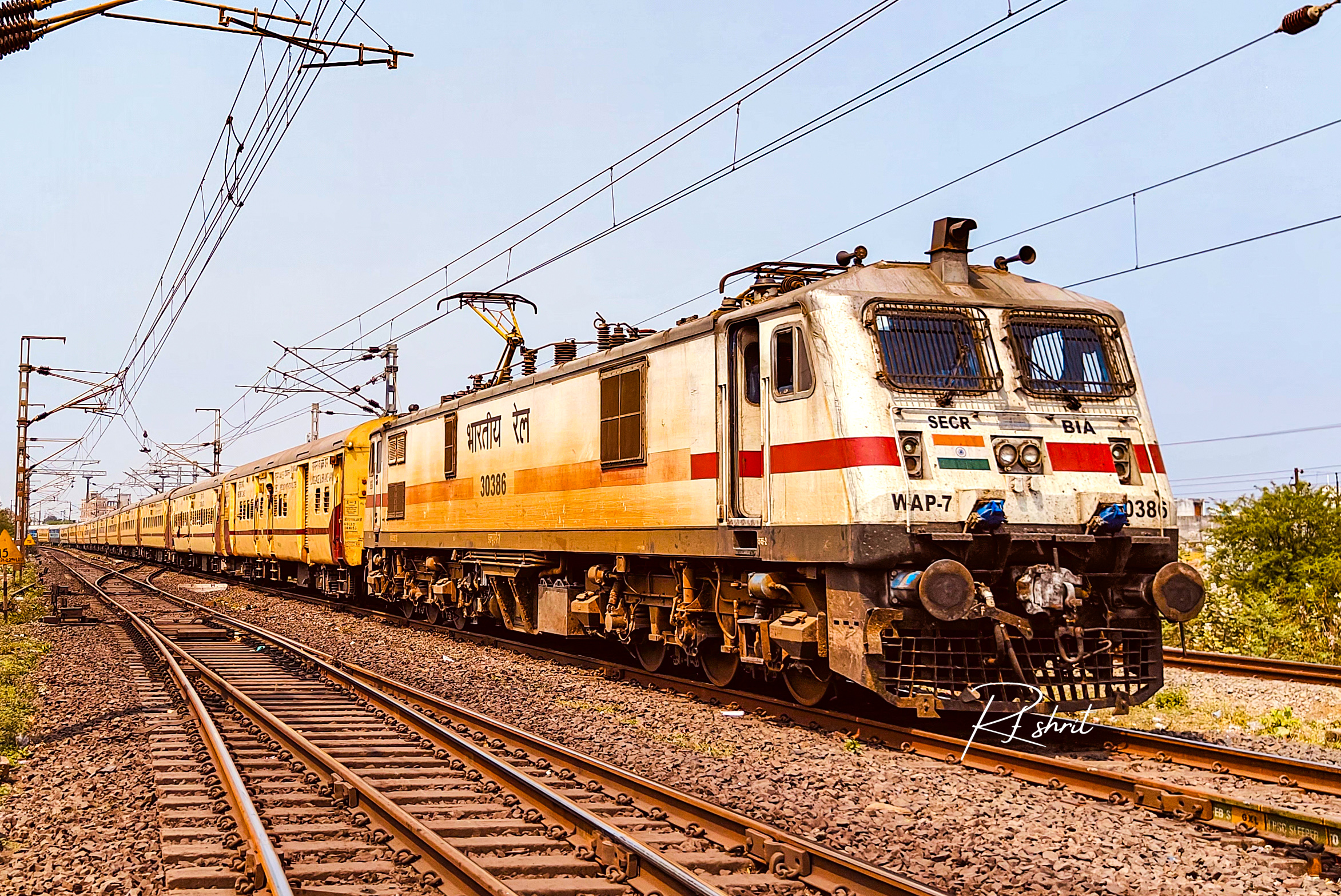 95104 S10 / Karjat - Mumbai CSMT Fast Local photo 6