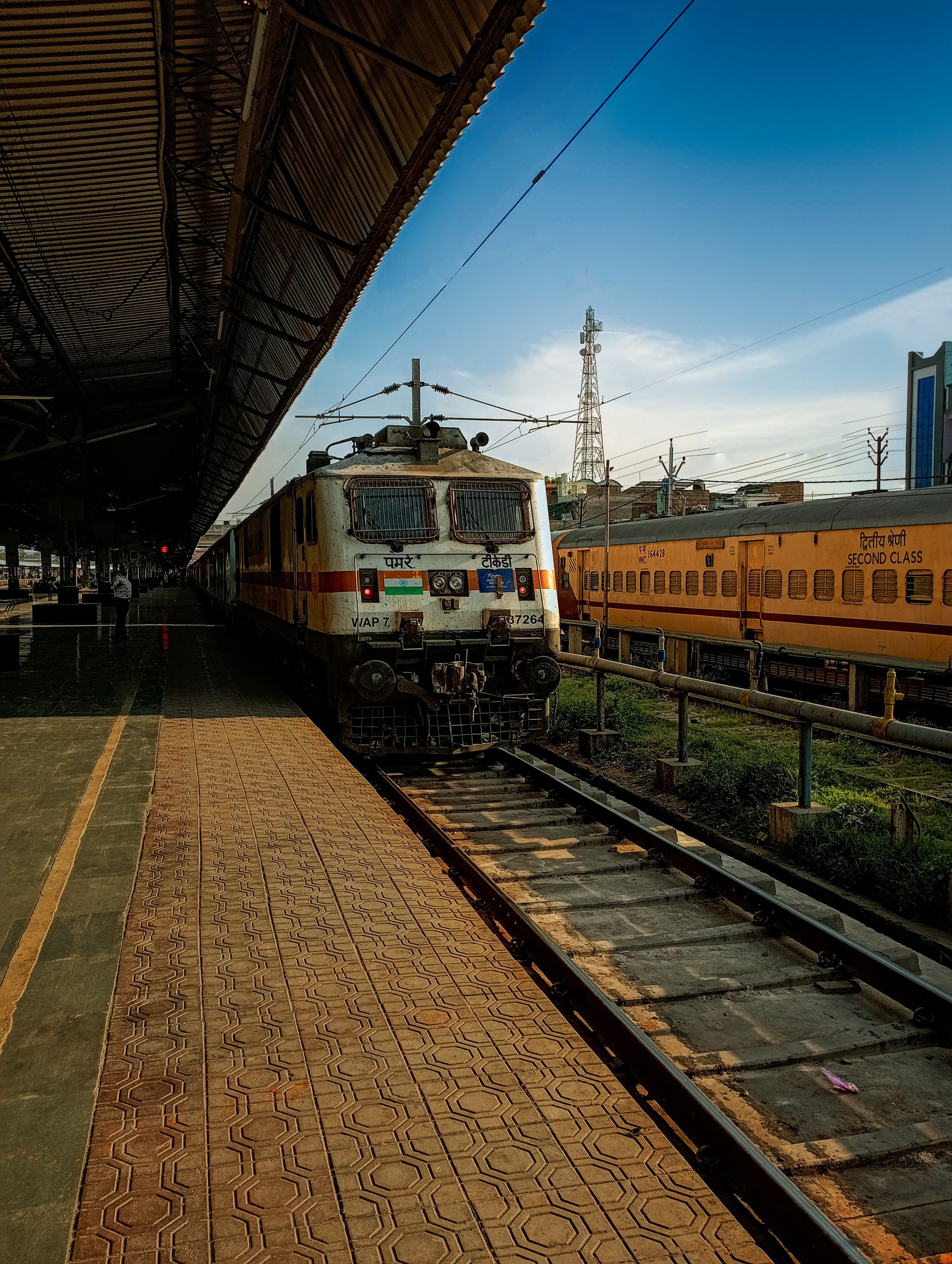 31339 Sealdah - Kalyani Simanta Local photo 3