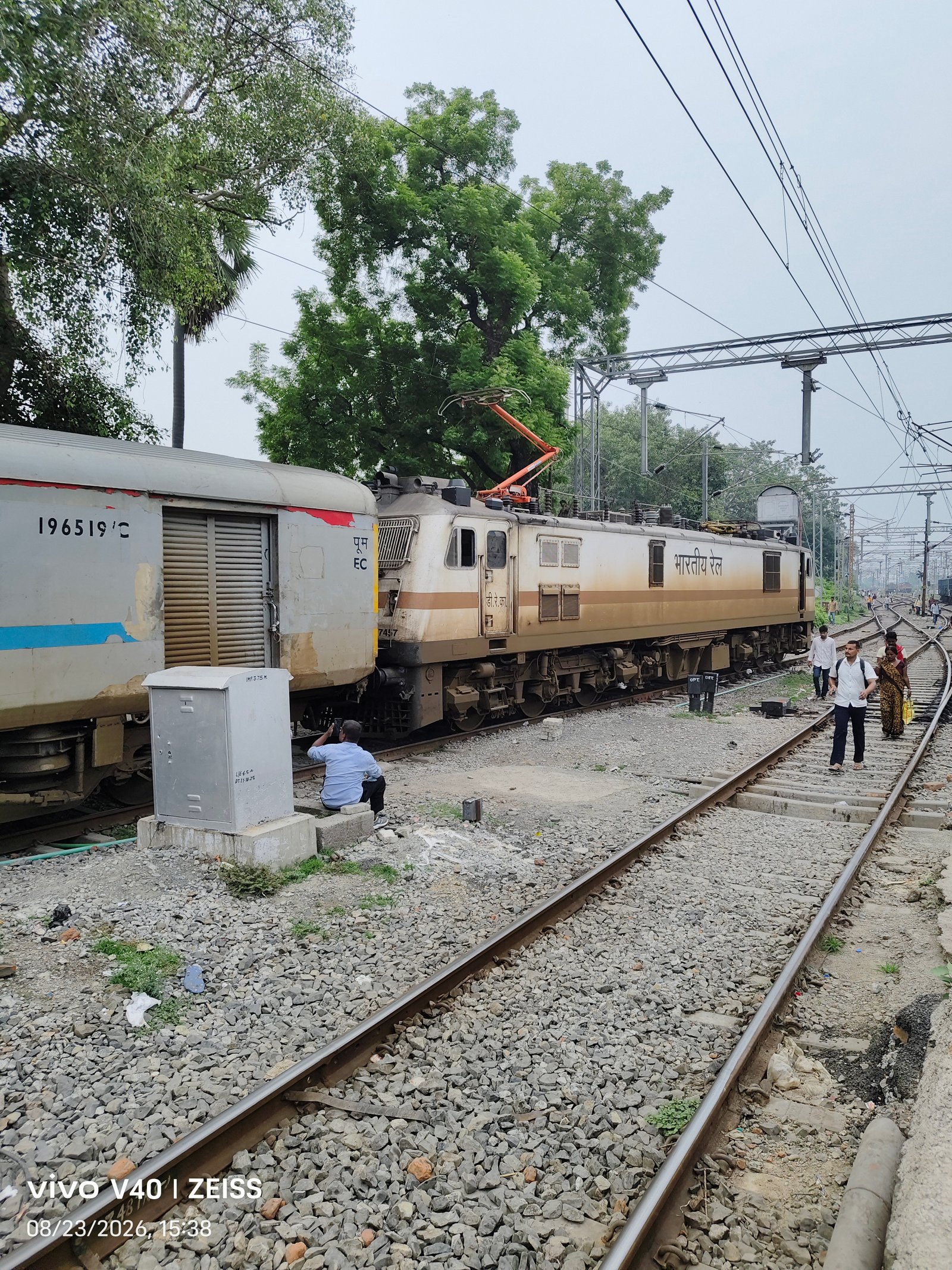 43243 Chennai Central Suburban - Tiruvallur EMU photo 7