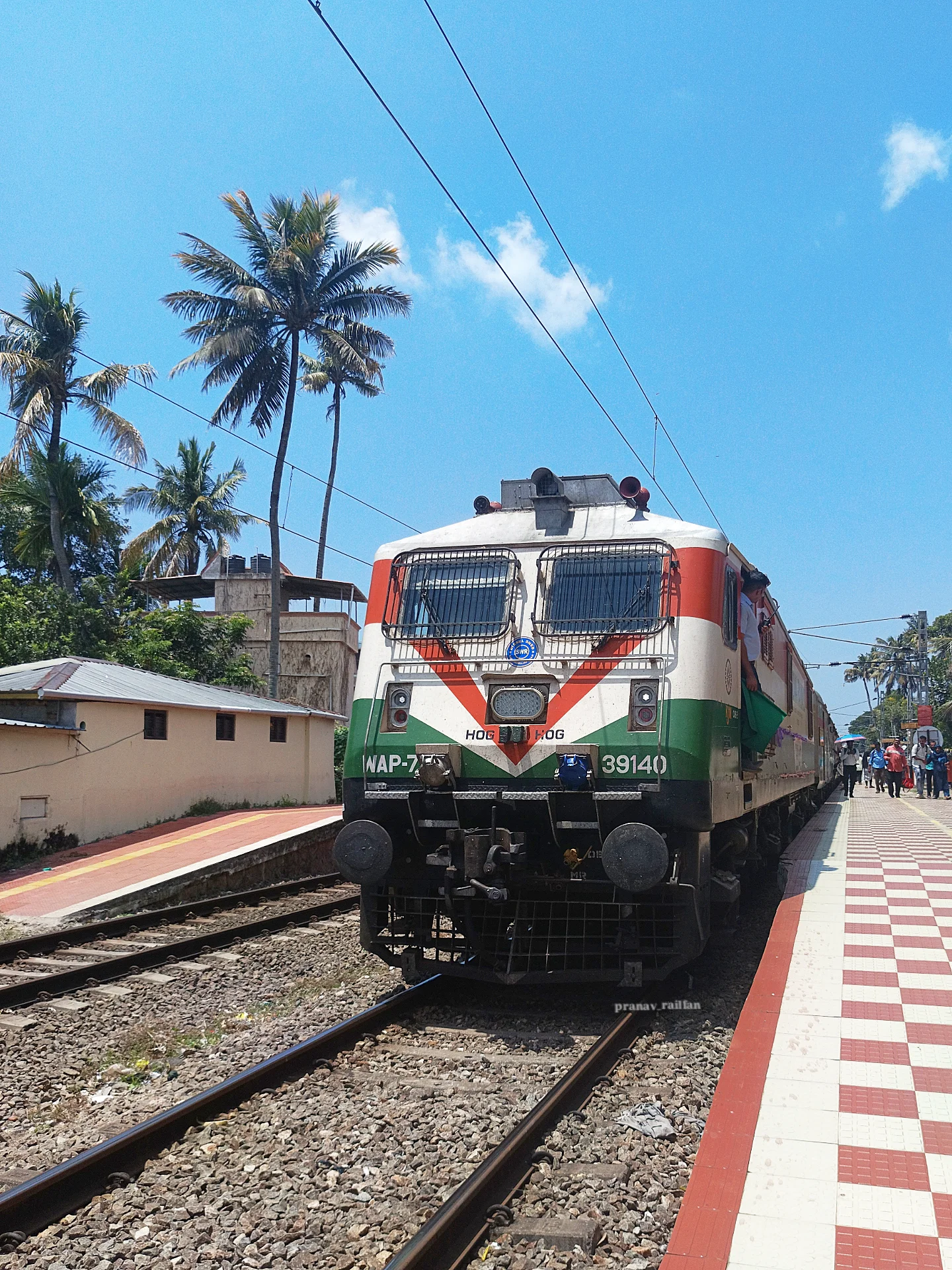 67289 Visakhapatnam - Palasa MEMU photo 2