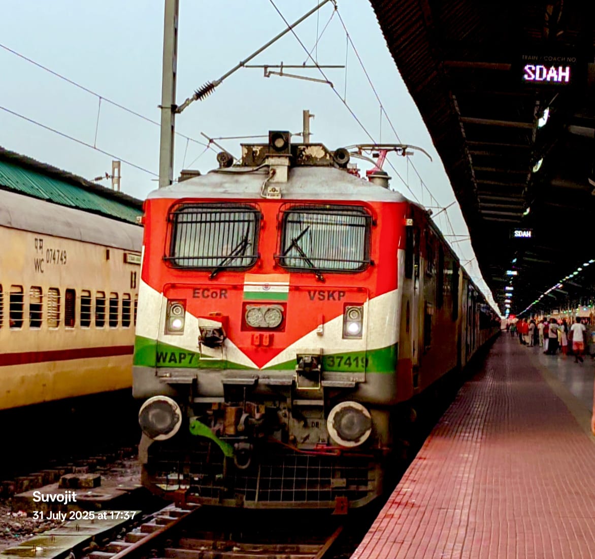 13113 Hazarduari Express photo 11