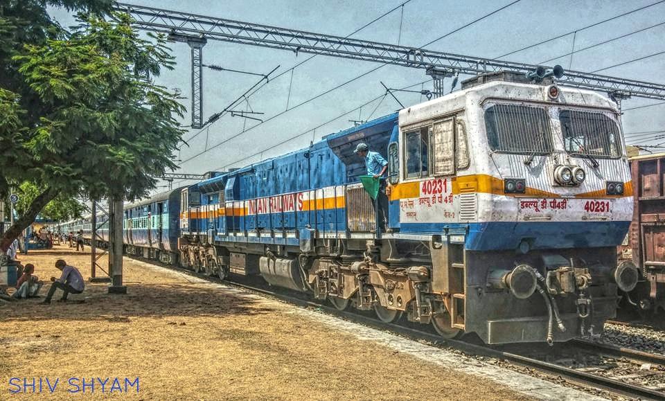 68123 Kharagpur - Tatanagar MEMU photo 5