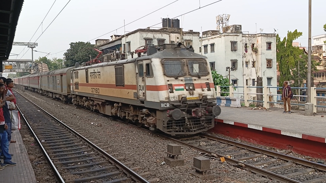 63285 Barauni - Patna MEMU photo 1