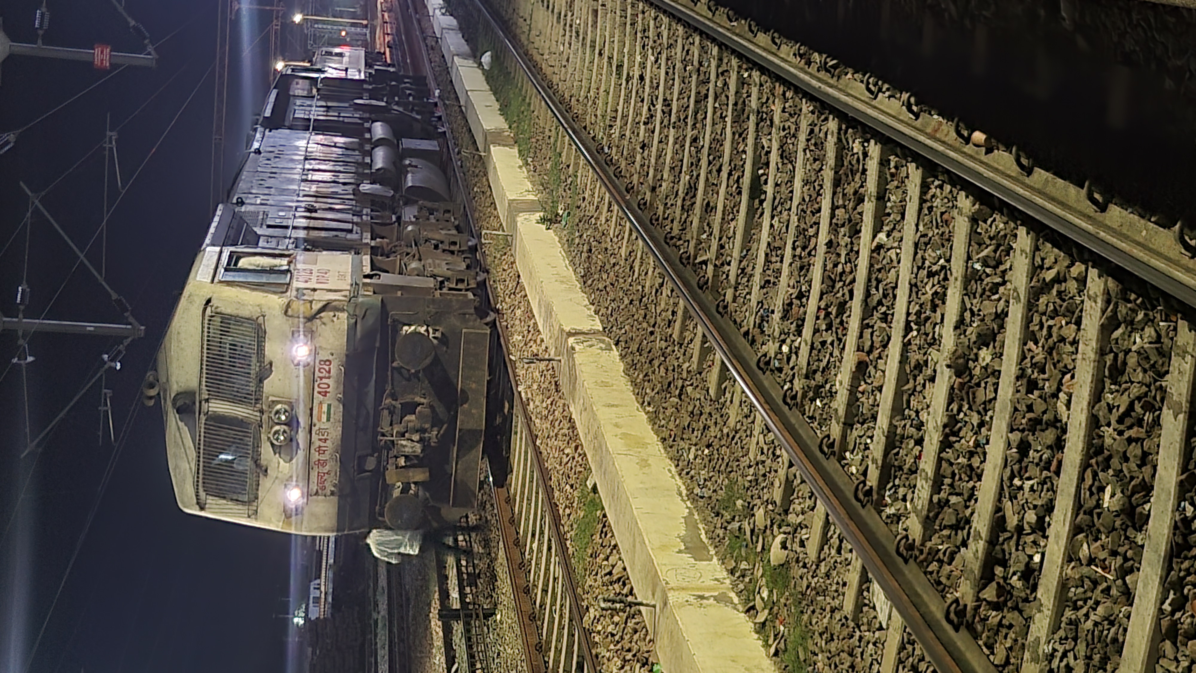 31843 Sealdah - Krishnanagar City Local photo 4