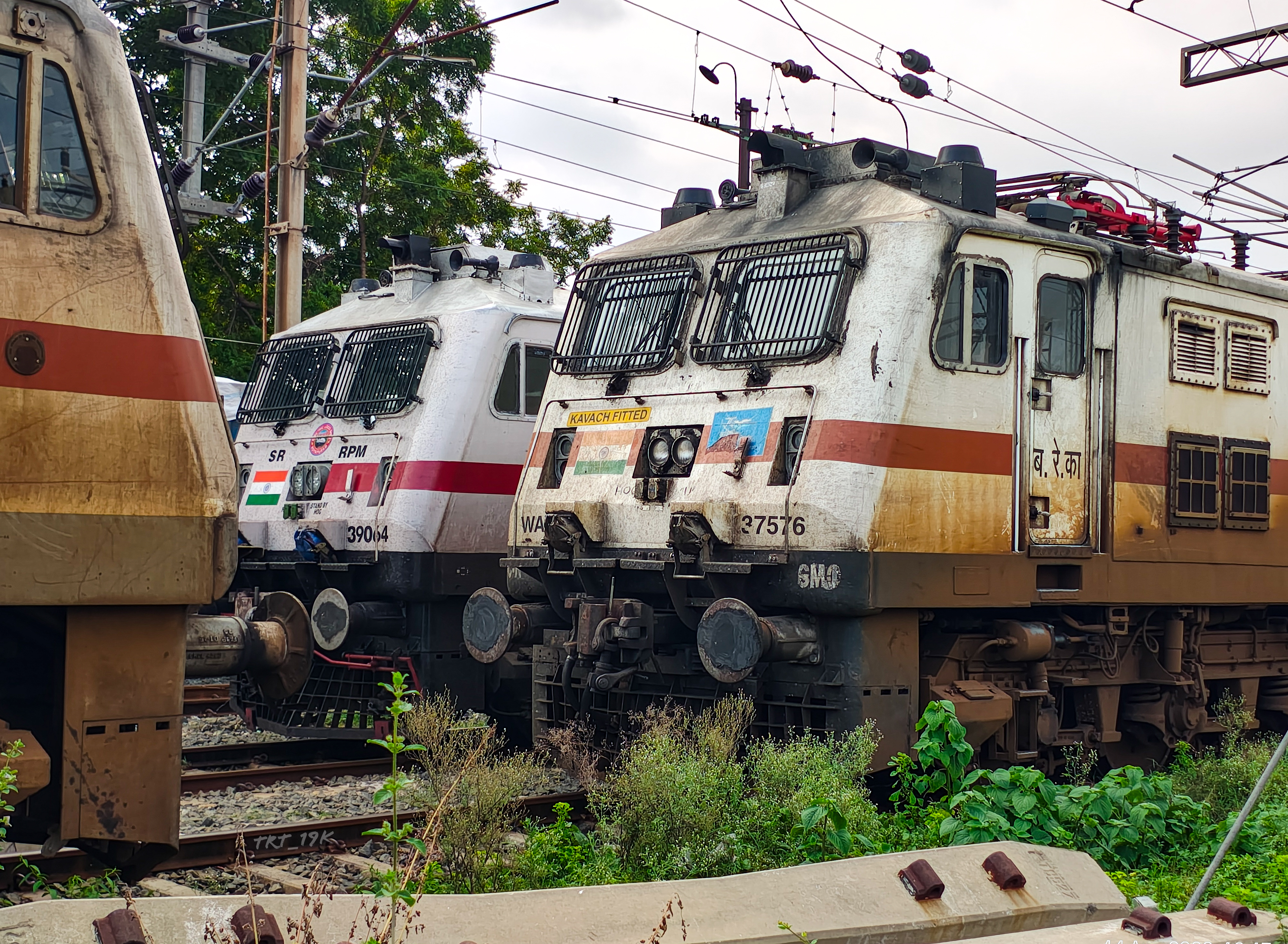 08003 Howrah - Rupsa MEMU Exam Special photo 2