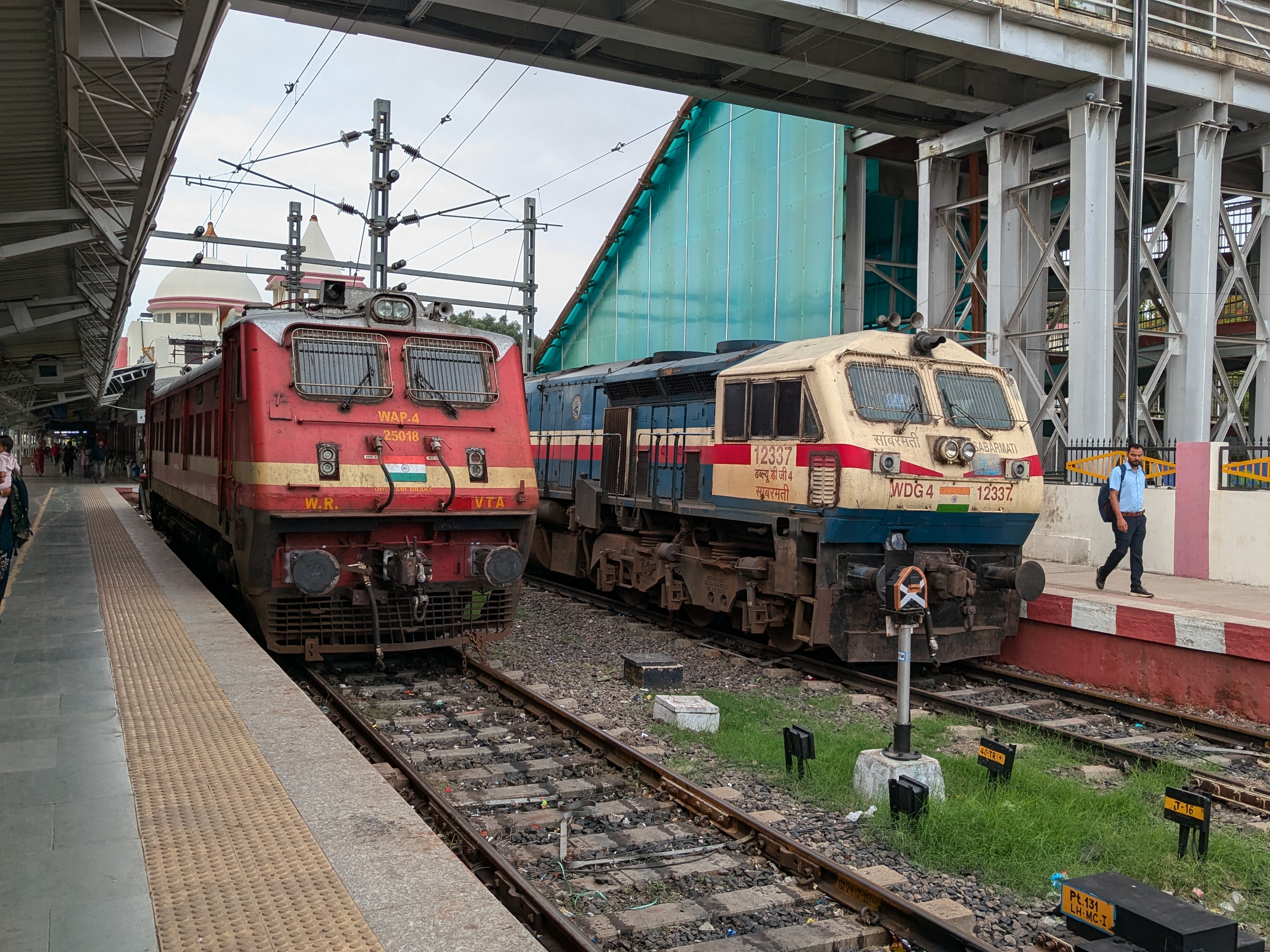 68763 Rajim - Raipur MEMU photo 5